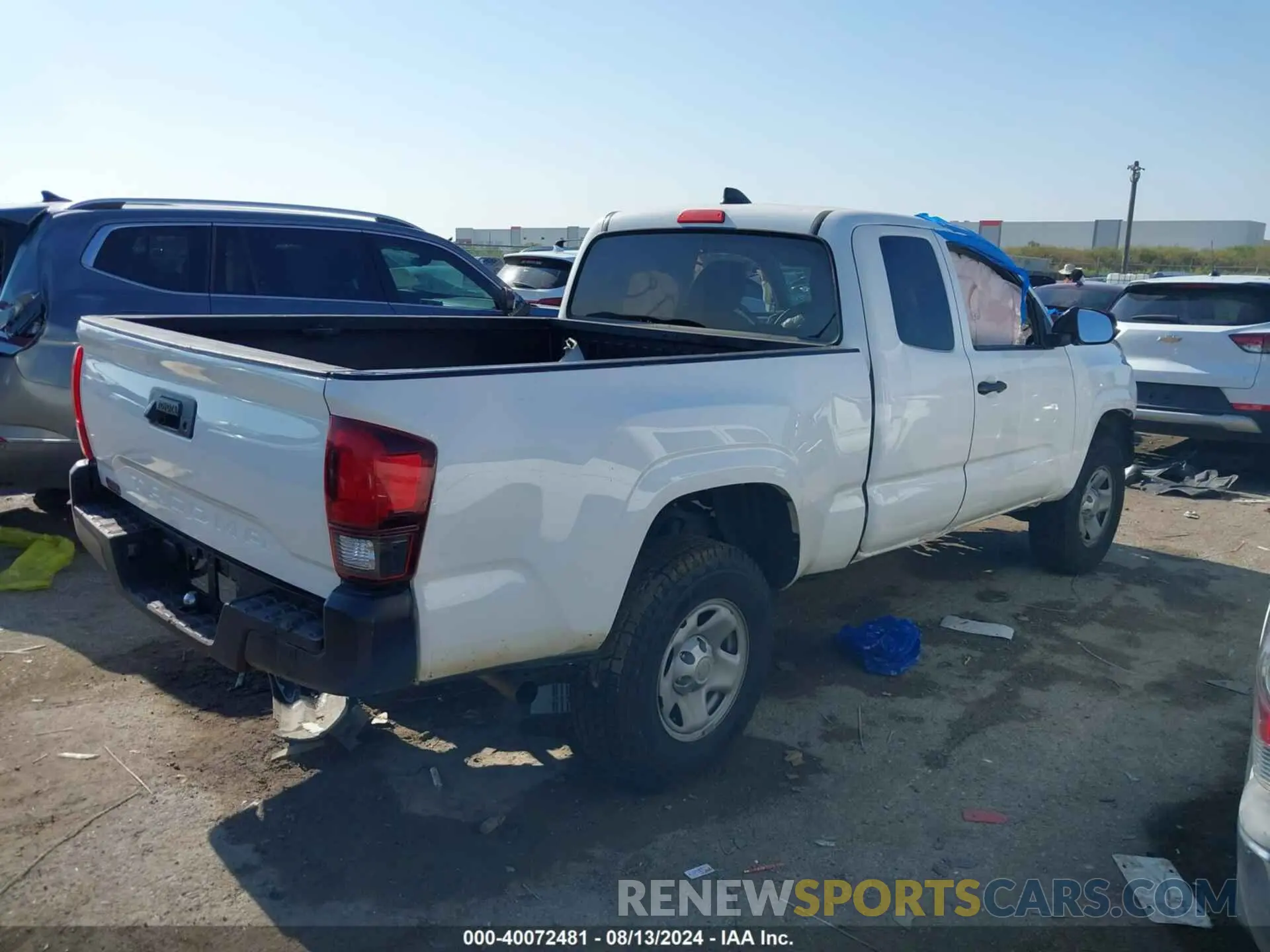 4 Photograph of a damaged car 5TFRX5GN8LX177389 TOYOTA TACOMA 2020
