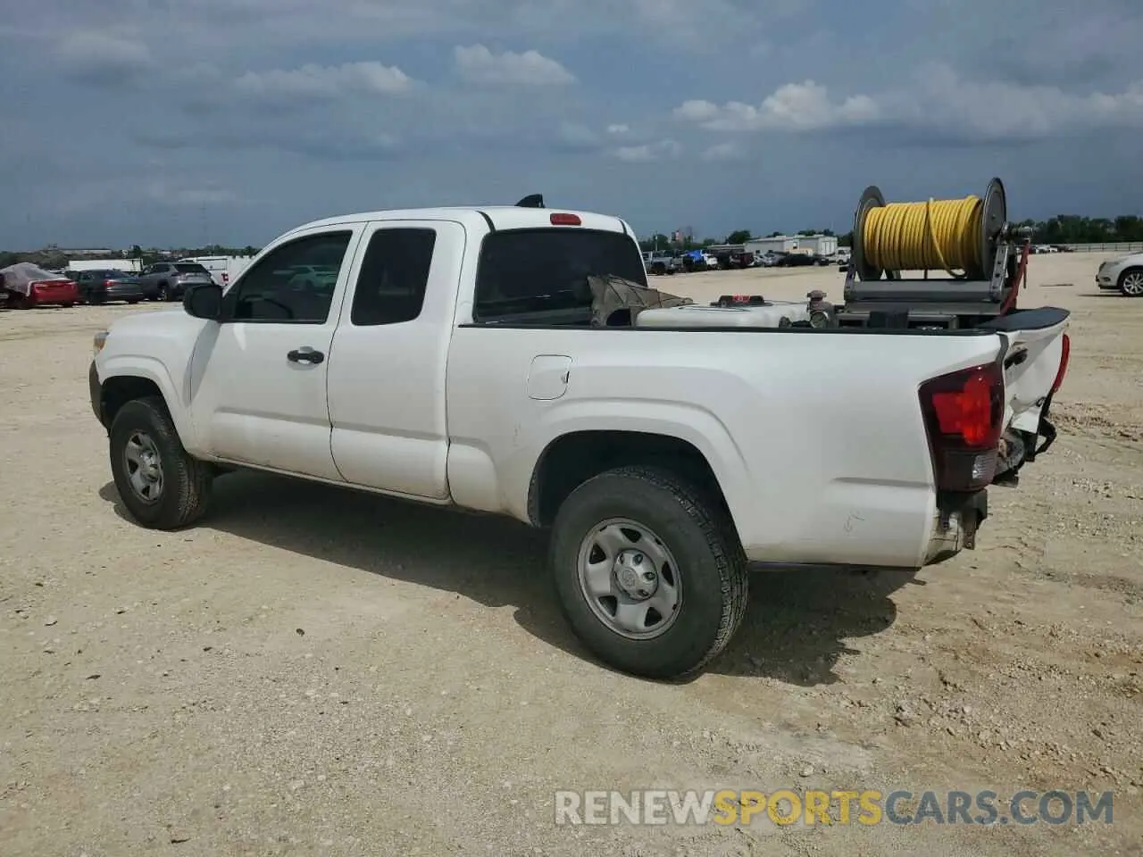 2 Photograph of a damaged car 5TFRX5GN8LX181944 TOYOTA TACOMA 2020