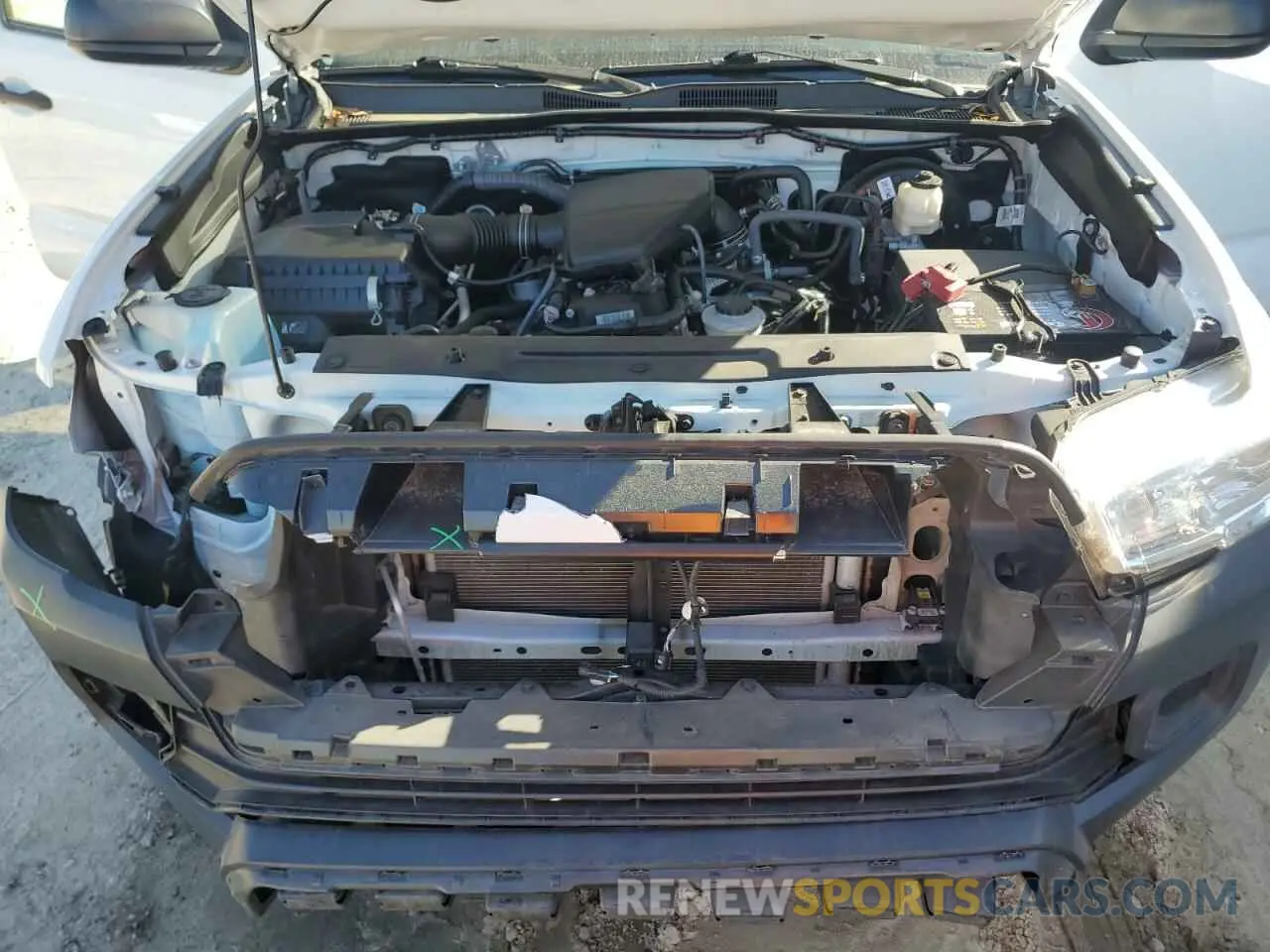 11 Photograph of a damaged car 5TFRX5GN9LX172525 TOYOTA TACOMA 2020