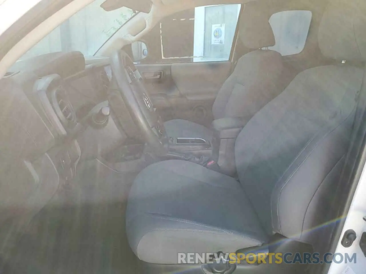 7 Photograph of a damaged car 5TFRX5GNXLX173957 TOYOTA TACOMA 2020