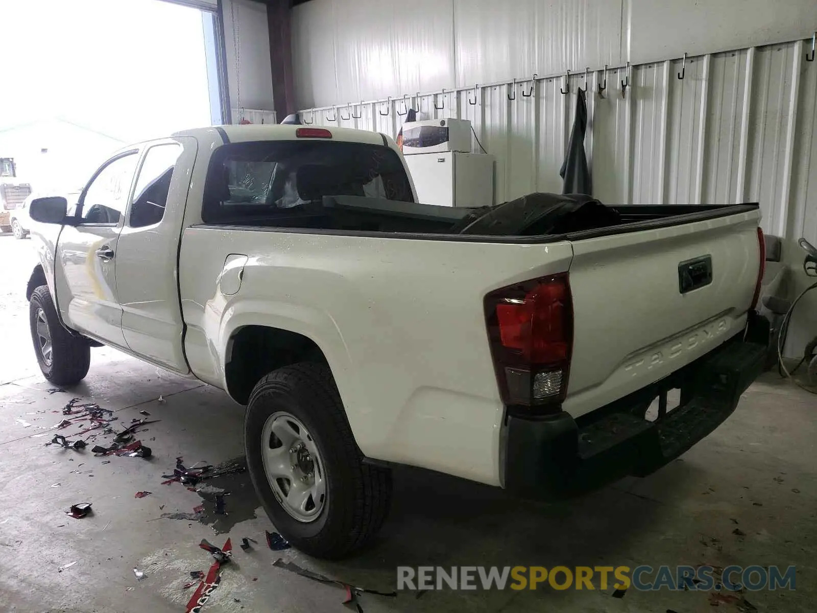 3 Photograph of a damaged car 5TFRX5GNXLX178351 TOYOTA TACOMA 2020