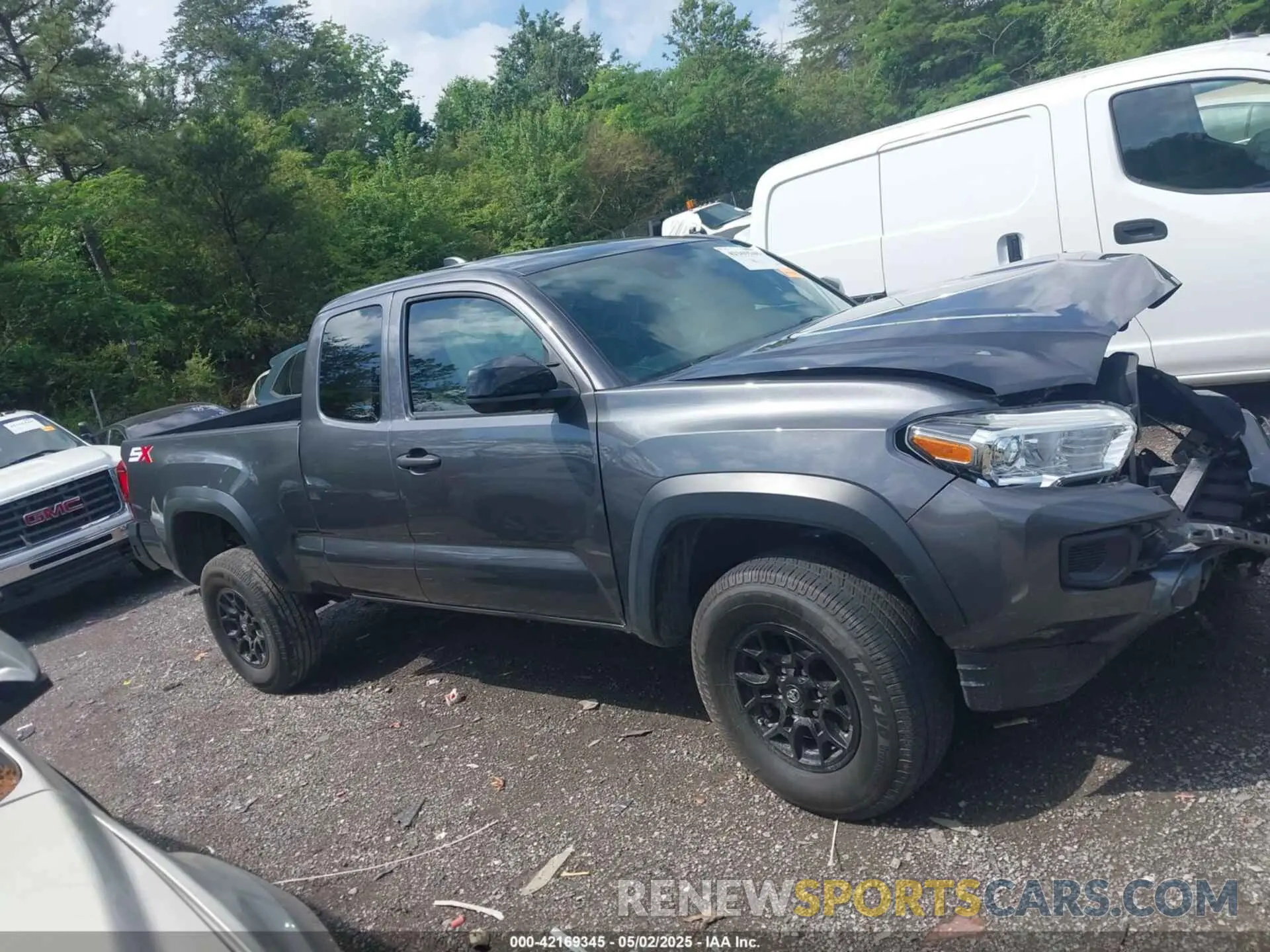 13 Photograph of a damaged car 5TFRZ5CN0LX088271 TOYOTA TACOMA 2020