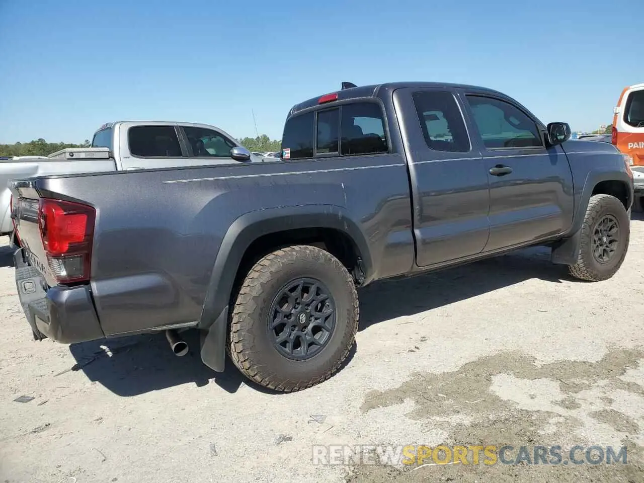 3 Photograph of a damaged car 5TFRZ5CN0LX092191 TOYOTA TACOMA 2020