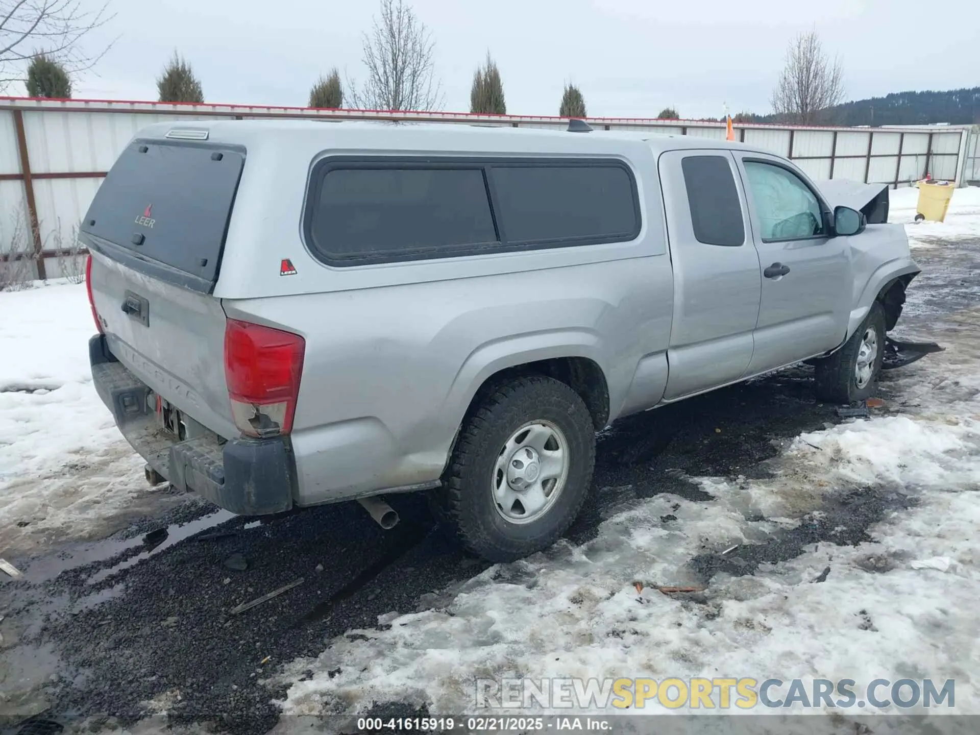 4 Photograph of a damaged car 5TFSX5EN0LX072852 TOYOTA TACOMA 2020