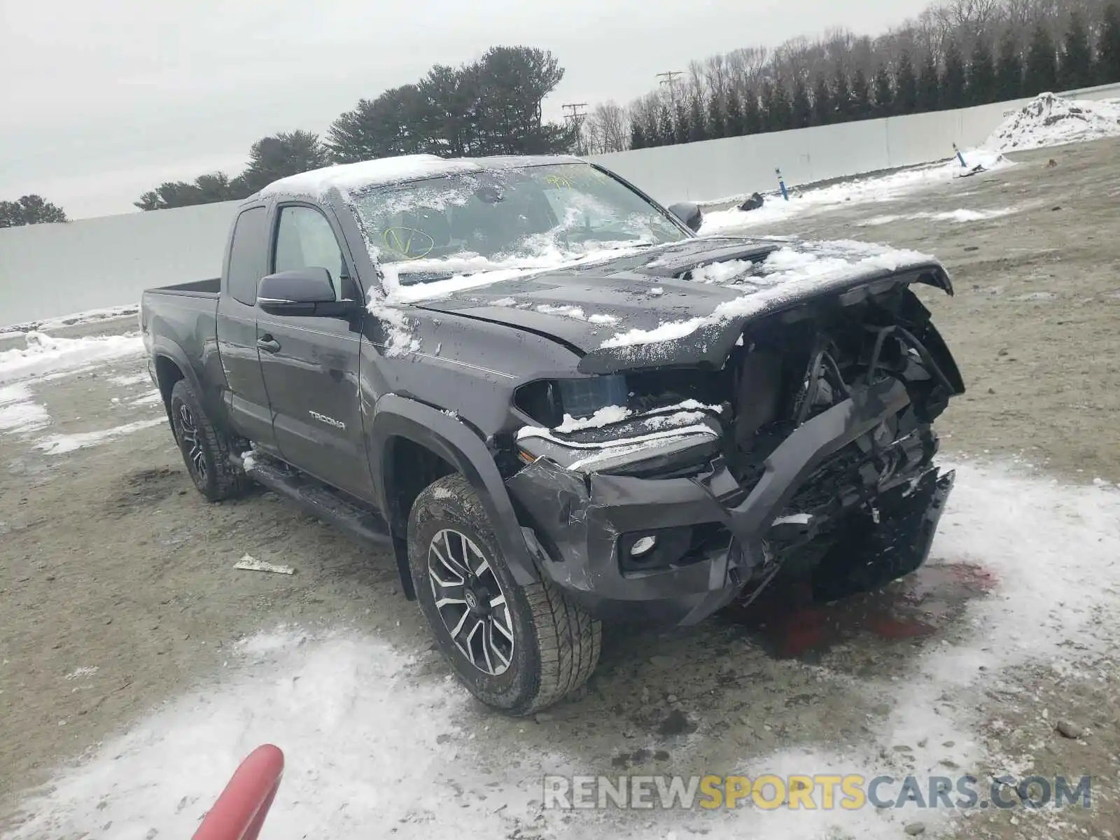 1 Photograph of a damaged car 5TFSZ5AN1LX216649 TOYOTA TACOMA 2020