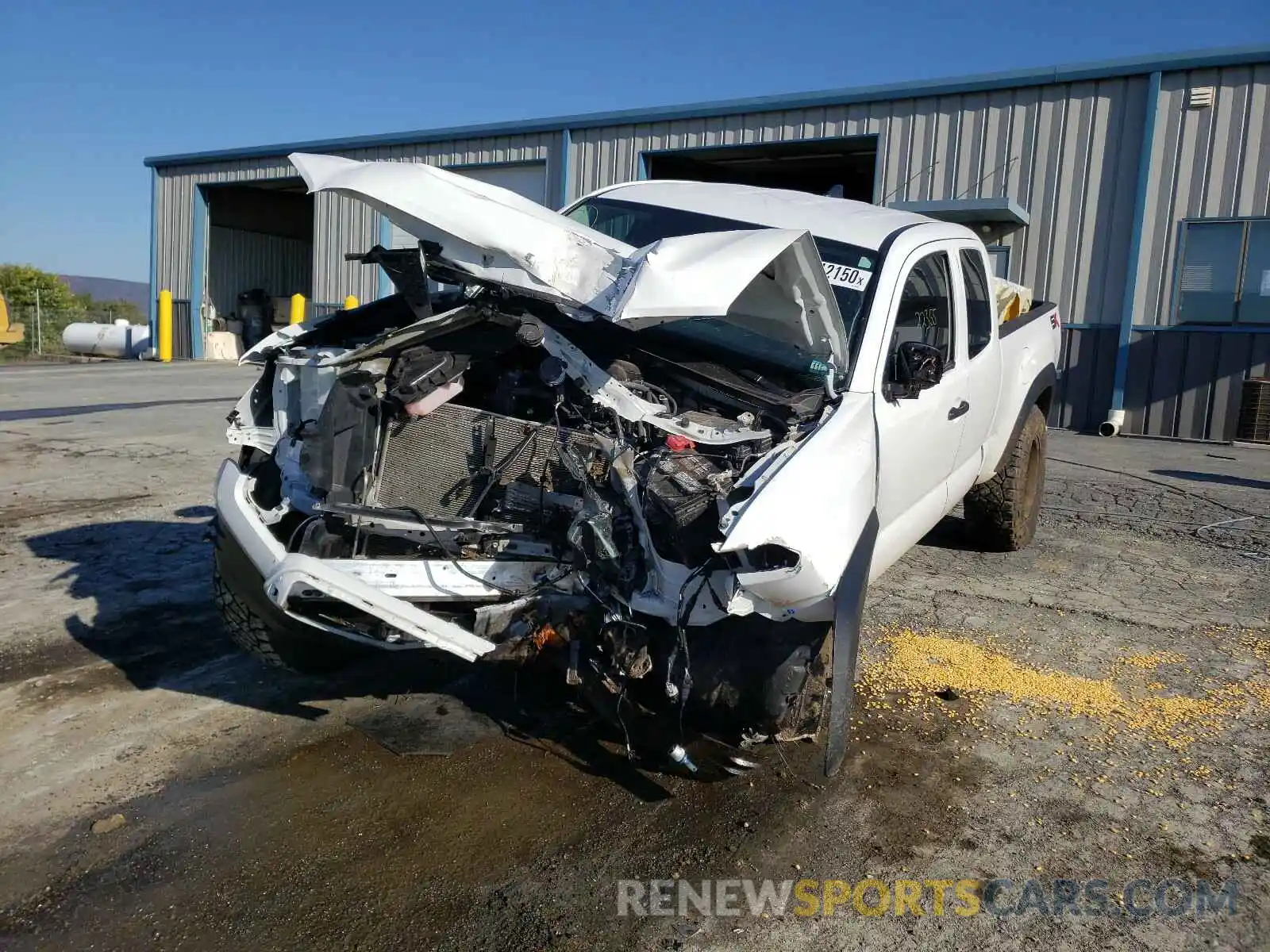 2 Photograph of a damaged car 5TFSZ5AN5LX218050 TOYOTA TACOMA 2020