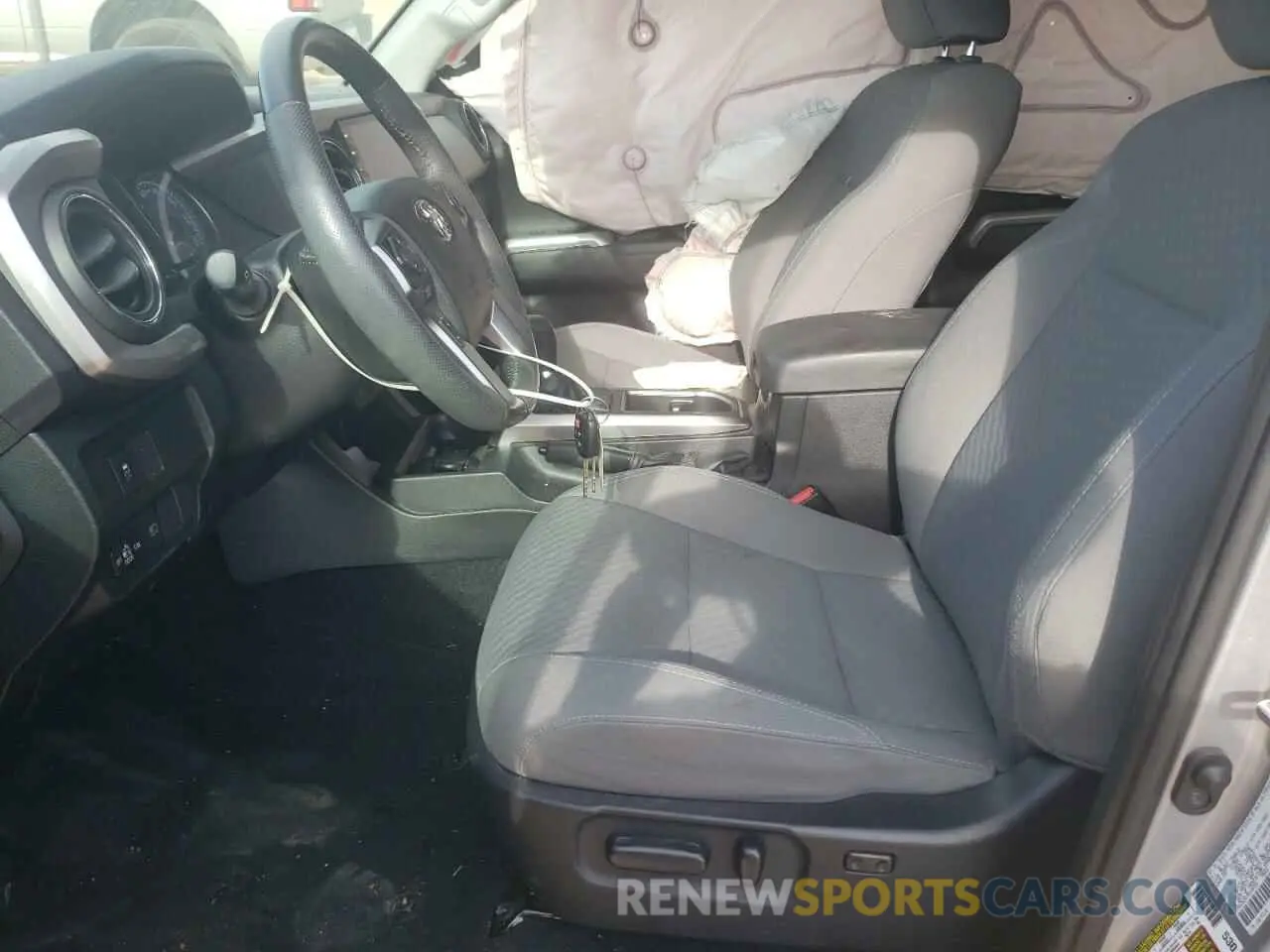 7 Photograph of a damaged car 3TMAZ5CN1MM149731 TOYOTA TACOMA 2021