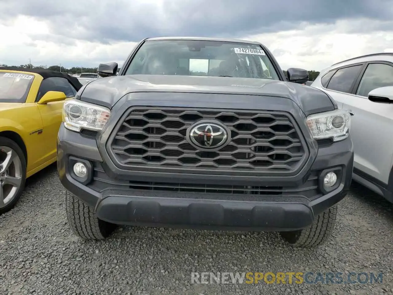 5 Photograph of a damaged car 3TMAZ5CN1MM158302 TOYOTA TACOMA 2021