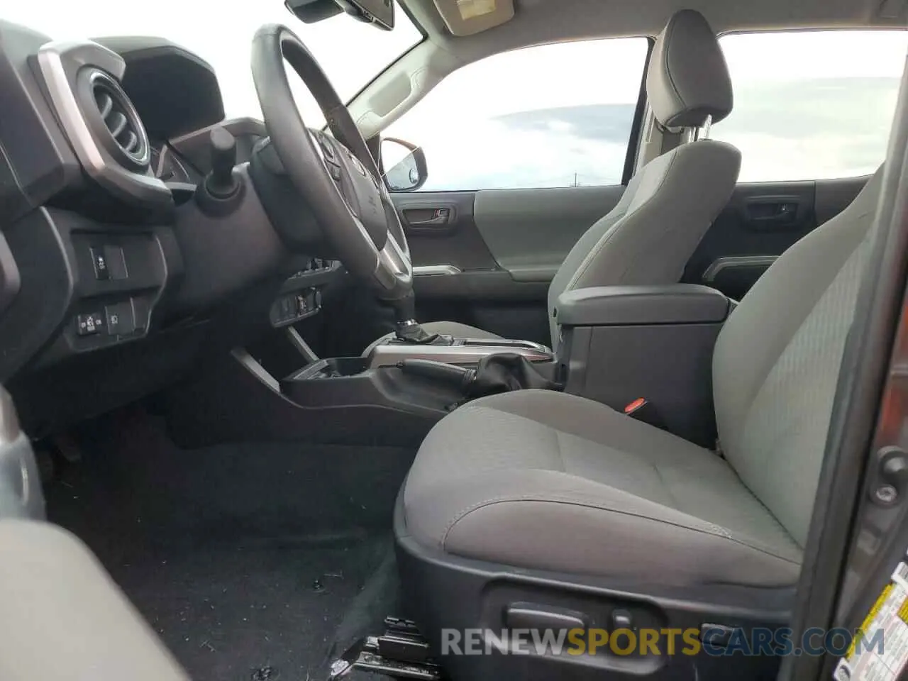 7 Photograph of a damaged car 3TMAZ5CN1MM158302 TOYOTA TACOMA 2021