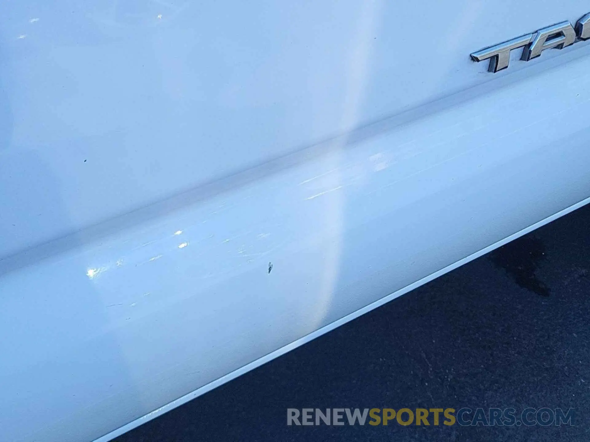 11 Photograph of a damaged car 3TMAZ5CN2MM143310 TOYOTA TACOMA 2021