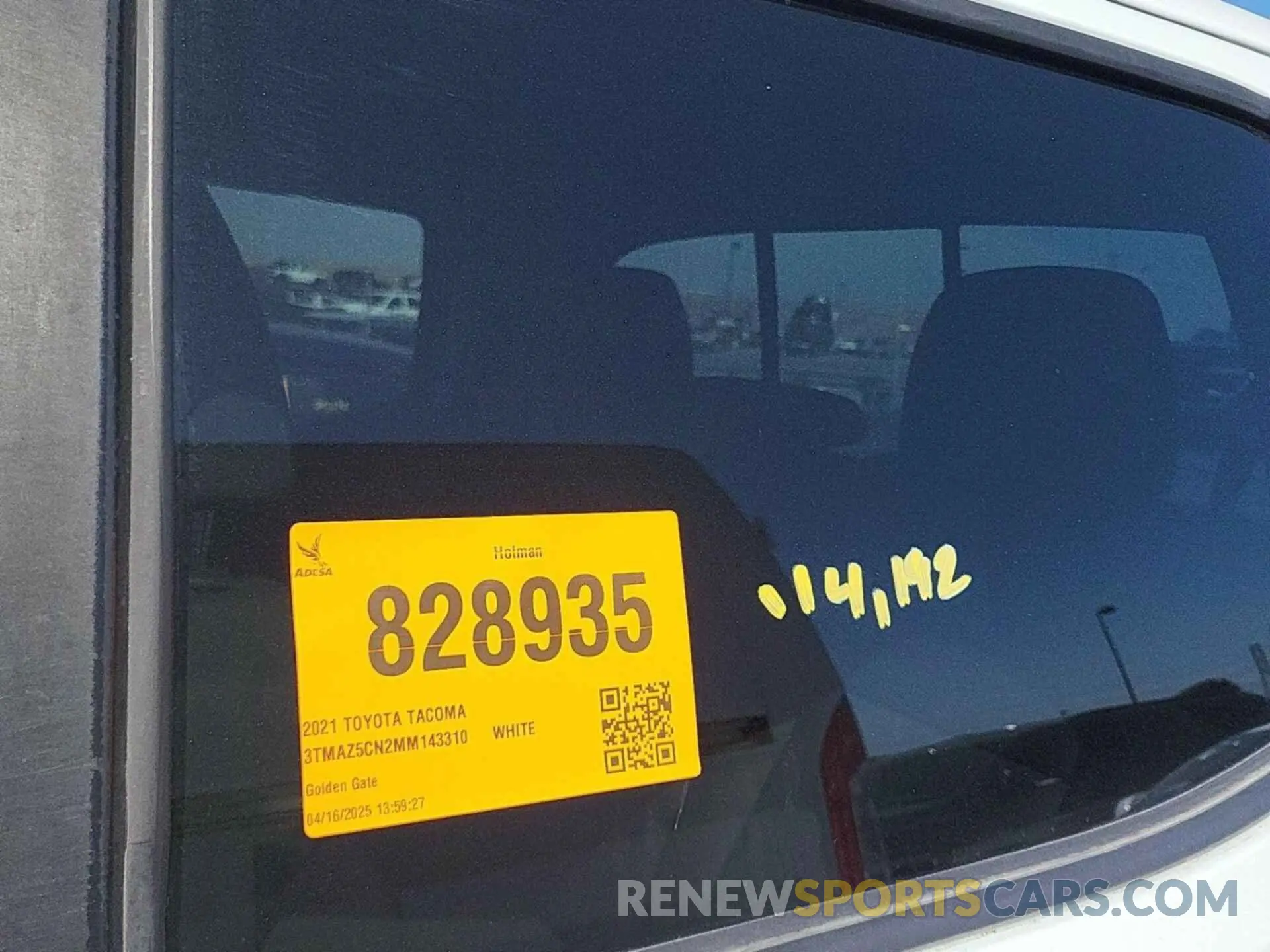 8 Photograph of a damaged car 3TMAZ5CN2MM143310 TOYOTA TACOMA 2021