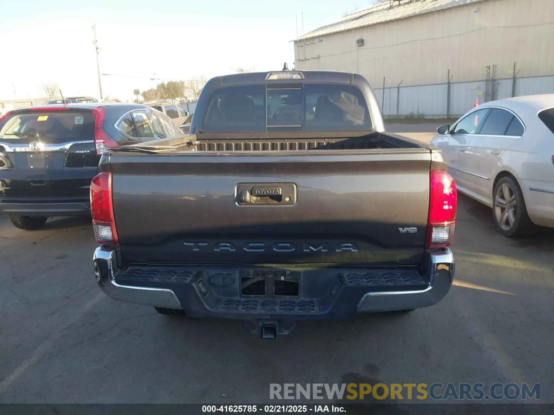 17 Photograph of a damaged car 3TMAZ5CN2MM156428 TOYOTA TACOMA 2021