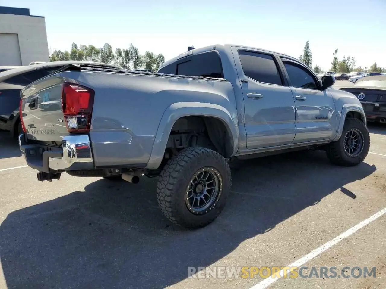 3 Photograph of a damaged car 3TMAZ5CN3MM144840 TOYOTA TACOMA 2021