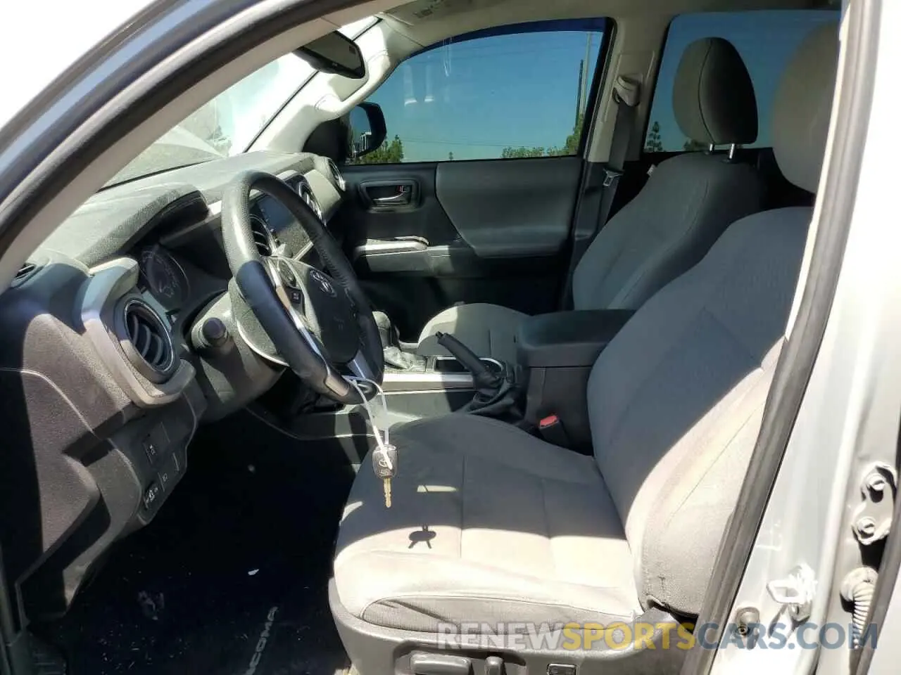 7 Photograph of a damaged car 3TMAZ5CN3MM144840 TOYOTA TACOMA 2021