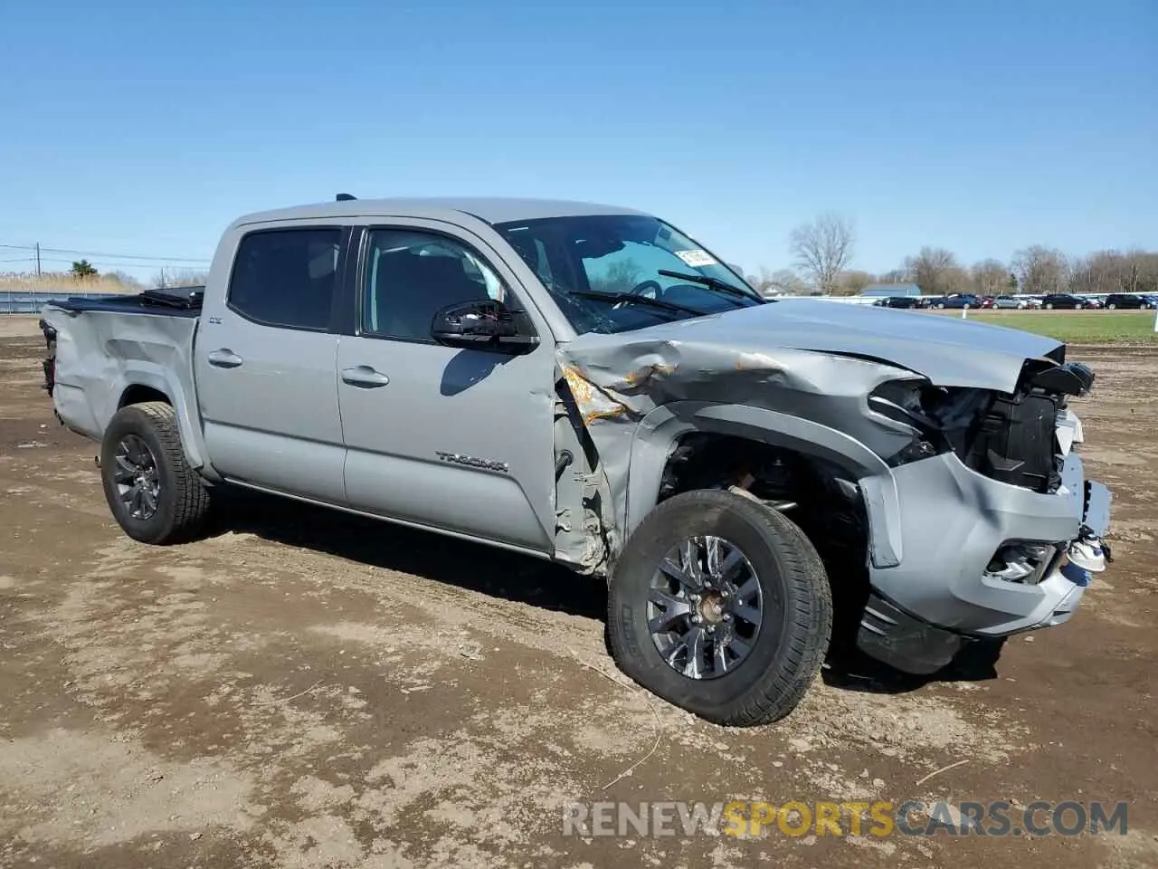 4 Photograph of a damaged car 3TMAZ5CN3MM146300 TOYOTA TACOMA 2021