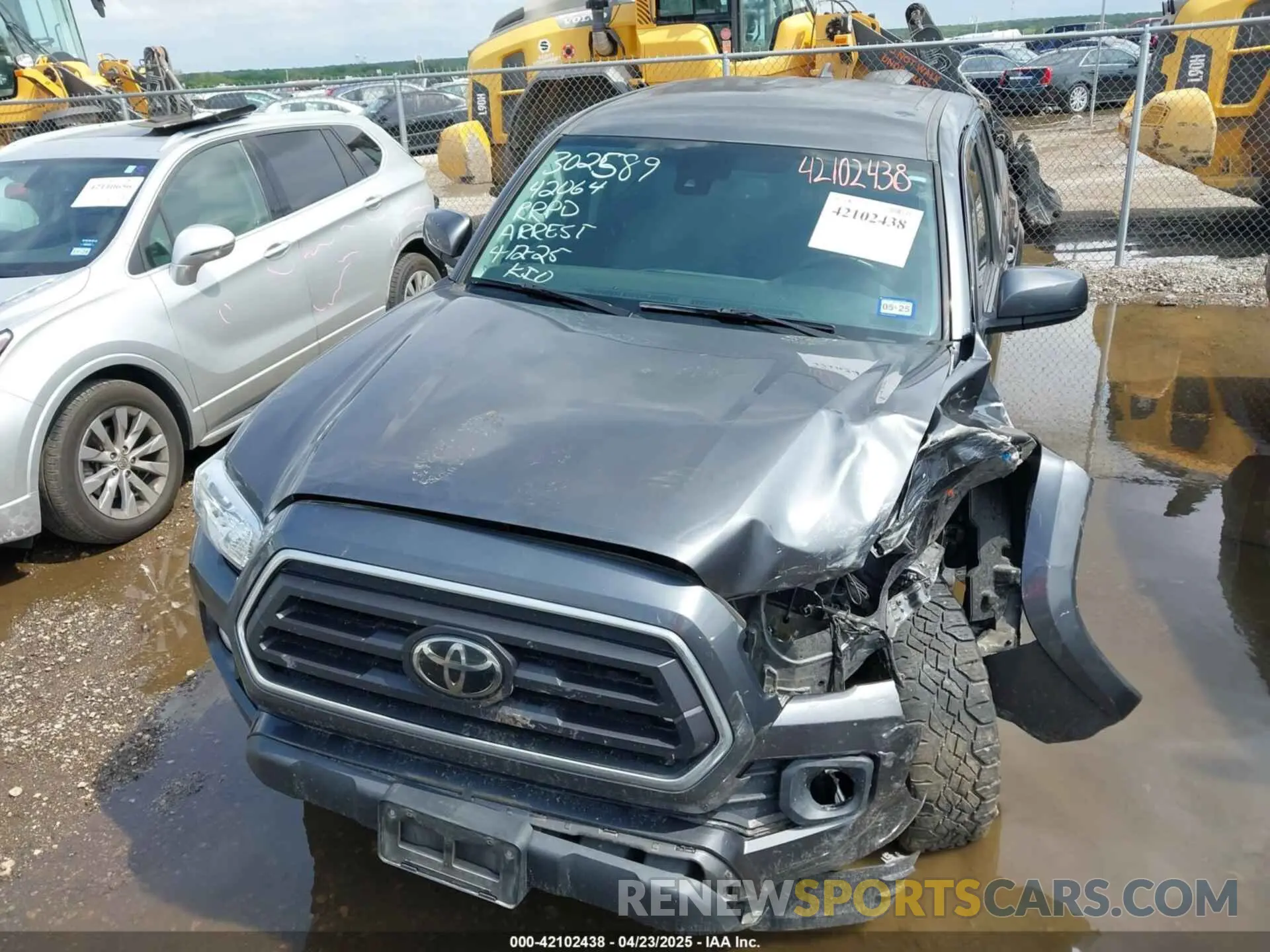 18 Photograph of a damaged car 3TMAZ5CN3MM151268 TOYOTA TACOMA 2021