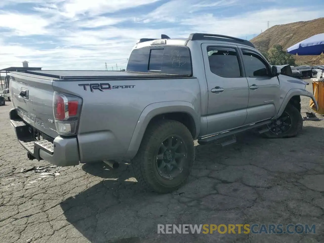 3 Photograph of a damaged car 3TMAZ5CN4MM156060 TOYOTA TACOMA 2021