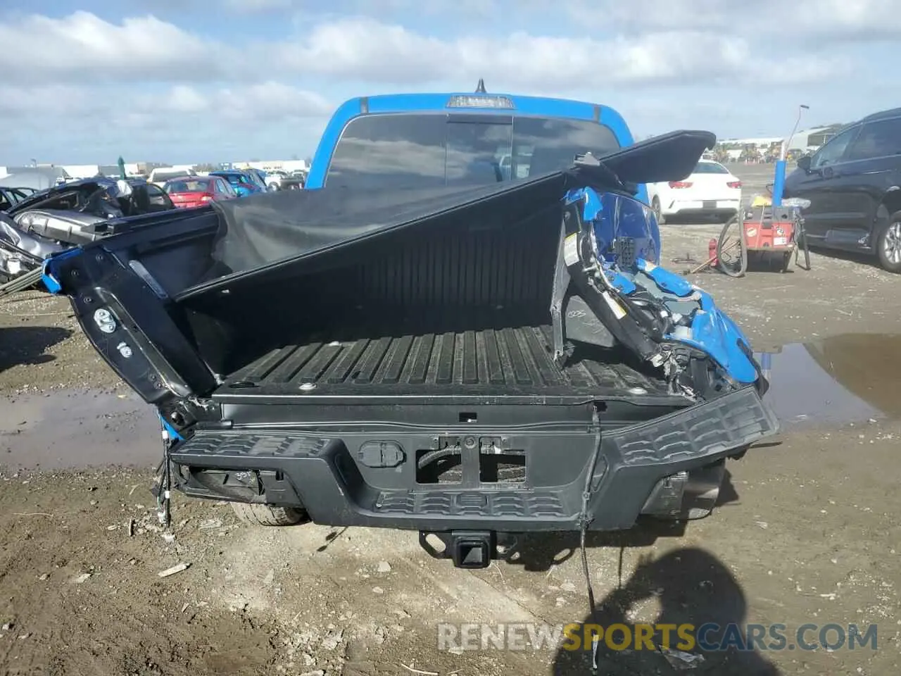 6 Photograph of a damaged car 3TMAZ5CN6MM145822 TOYOTA TACOMA 2021