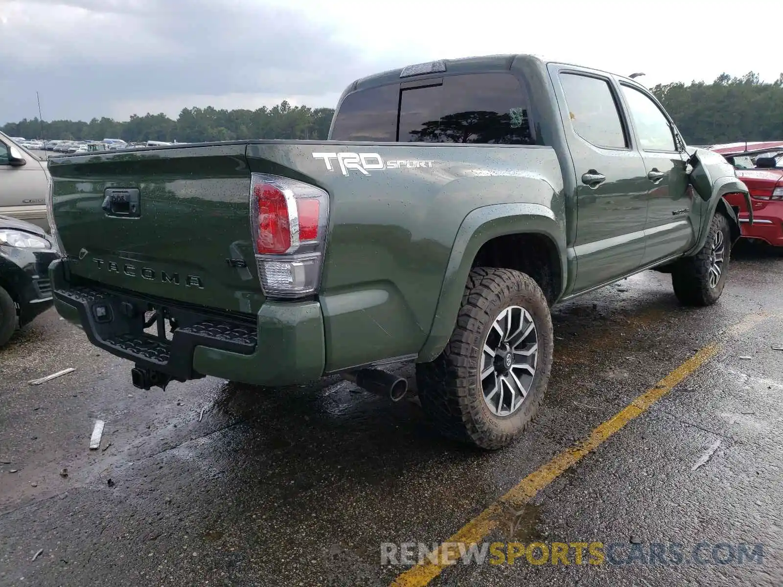 4 Photograph of a damaged car 3TMAZ5CN6MM155024 TOYOTA TACOMA 2021