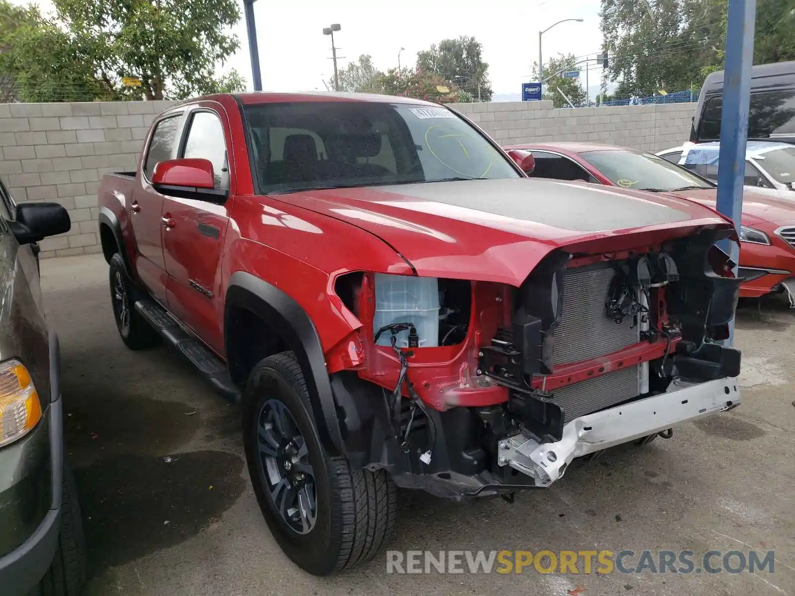 1 Photograph of a damaged car 3TMAZ5CN8MM142548 TOYOTA TACOMA 2021