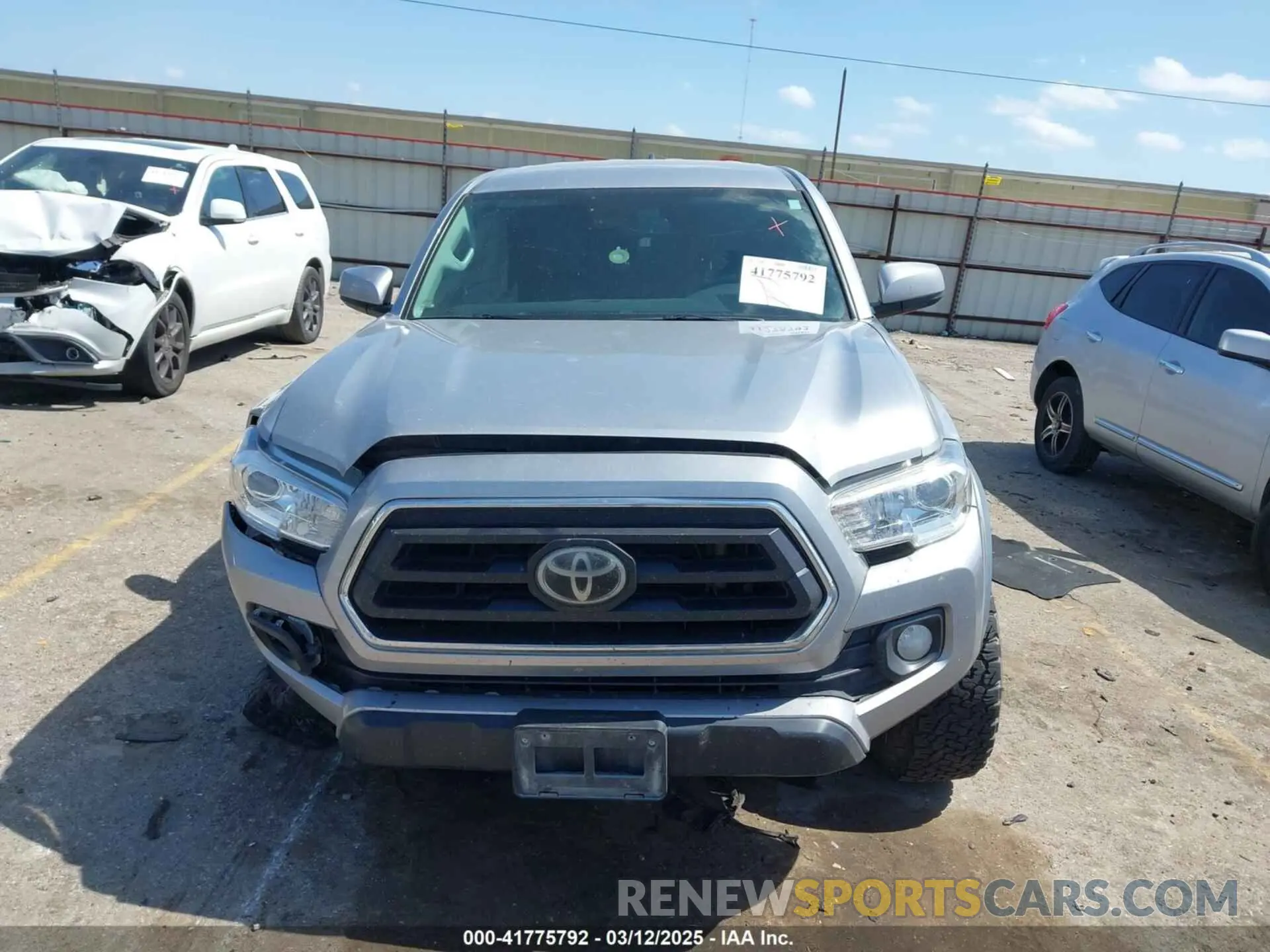 12 Photograph of a damaged car 3TMAZ5CN8MM150620 TOYOTA TACOMA 2021