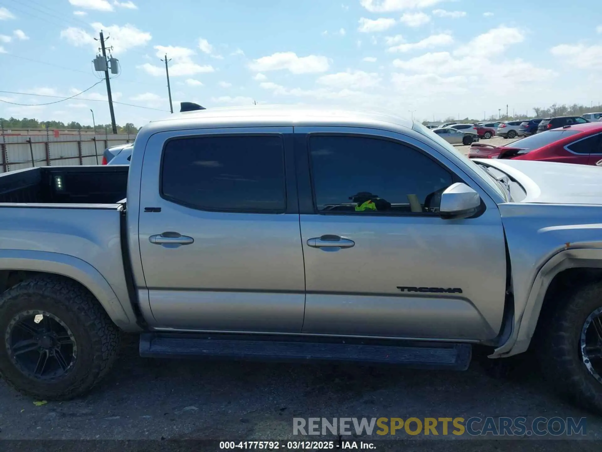 13 Photograph of a damaged car 3TMAZ5CN8MM150620 TOYOTA TACOMA 2021