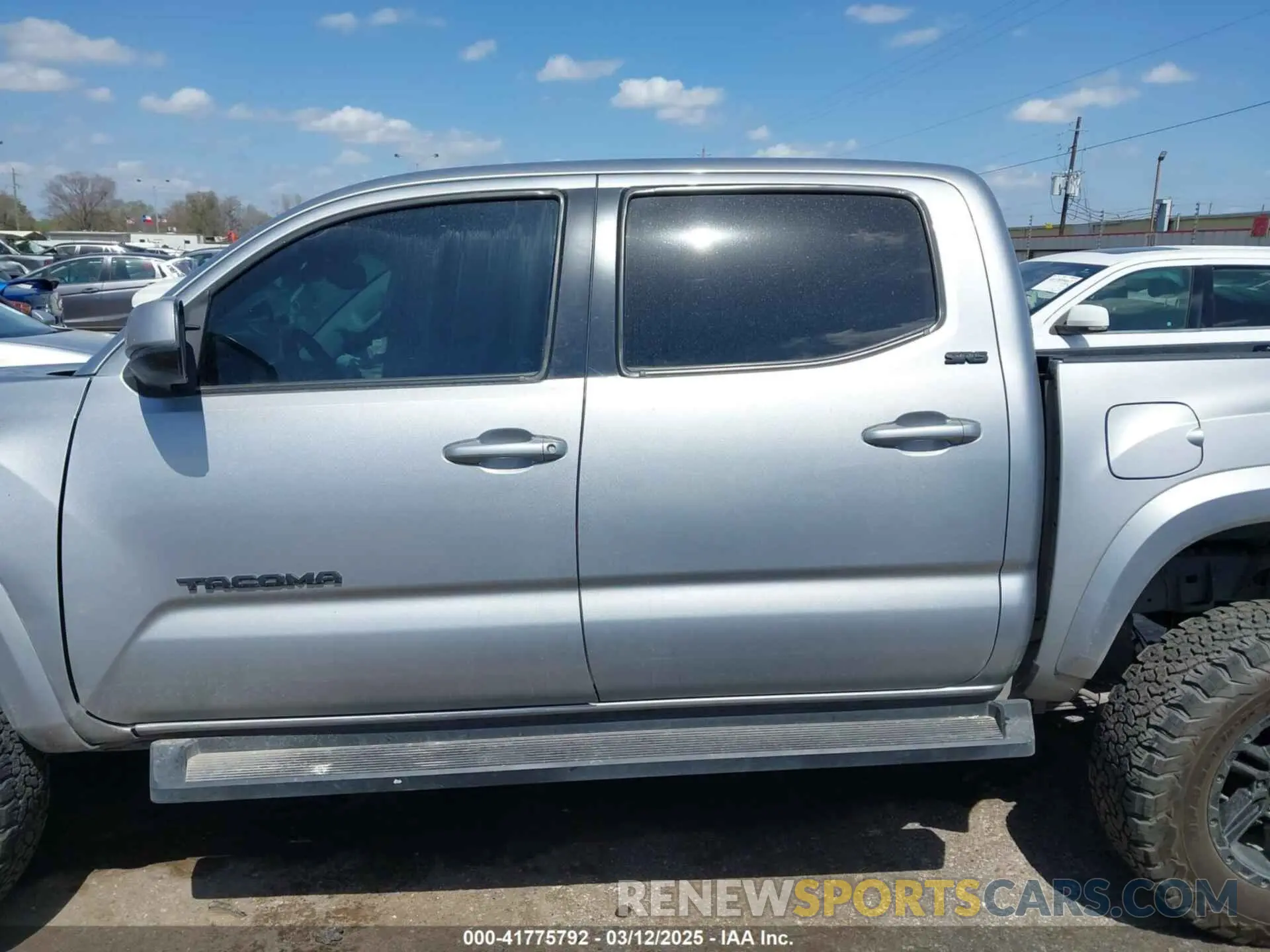 14 Photograph of a damaged car 3TMAZ5CN8MM150620 TOYOTA TACOMA 2021