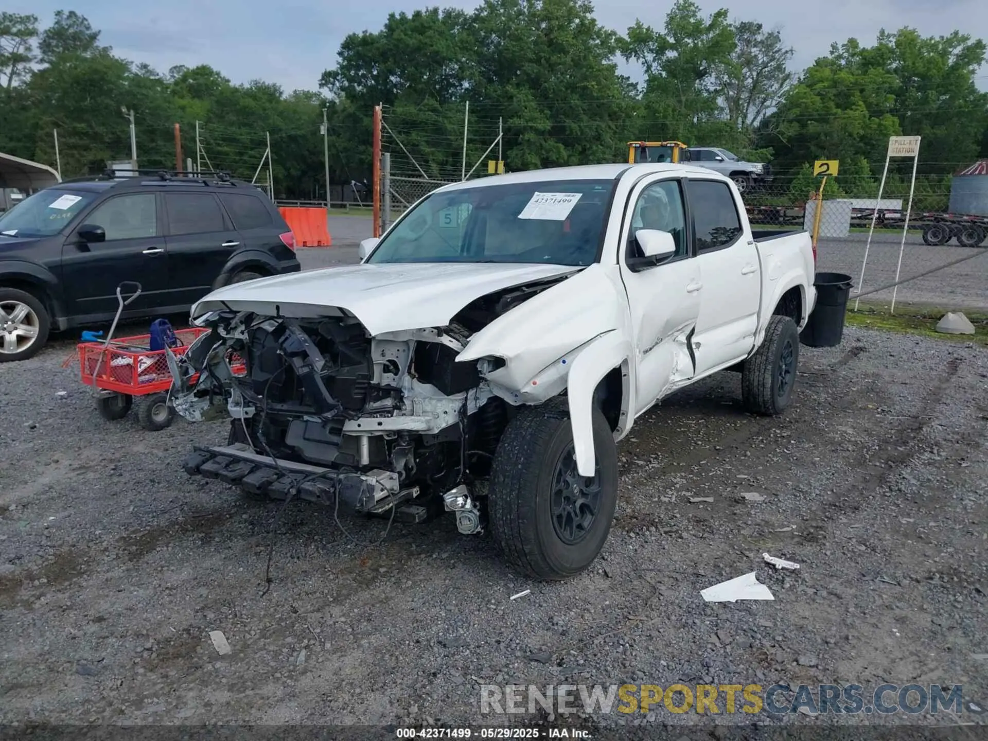 2 Photograph of a damaged car 3TMAZ5CN9MM150996 TOYOTA TACOMA 2021