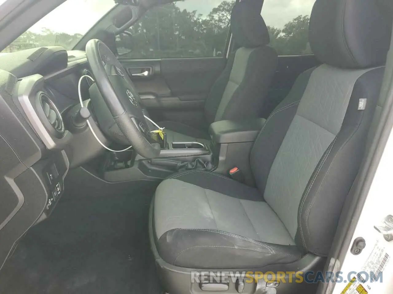 7 Photograph of a damaged car 3TMAZ5CNXMM150571 TOYOTA TACOMA 2021