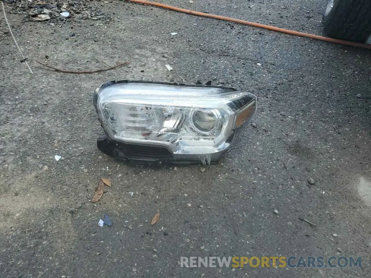13 Photograph of a damaged car 3TMAZ5CNXMM156385 TOYOTA TACOMA 2021