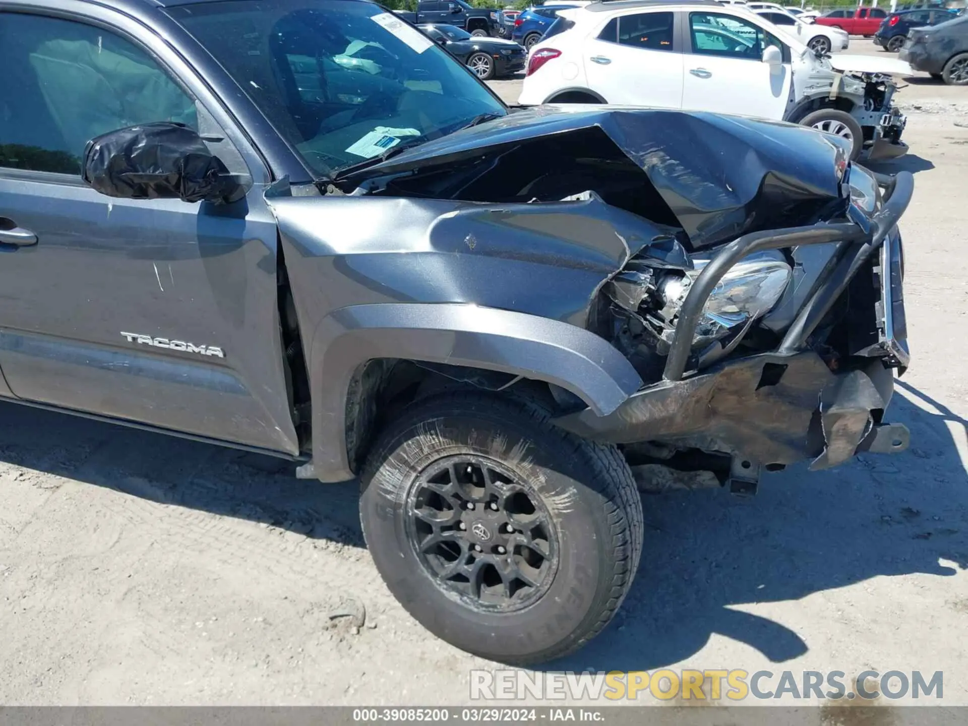18 Photograph of a damaged car 3TMAZ5CNXMM156757 TOYOTA TACOMA 2021