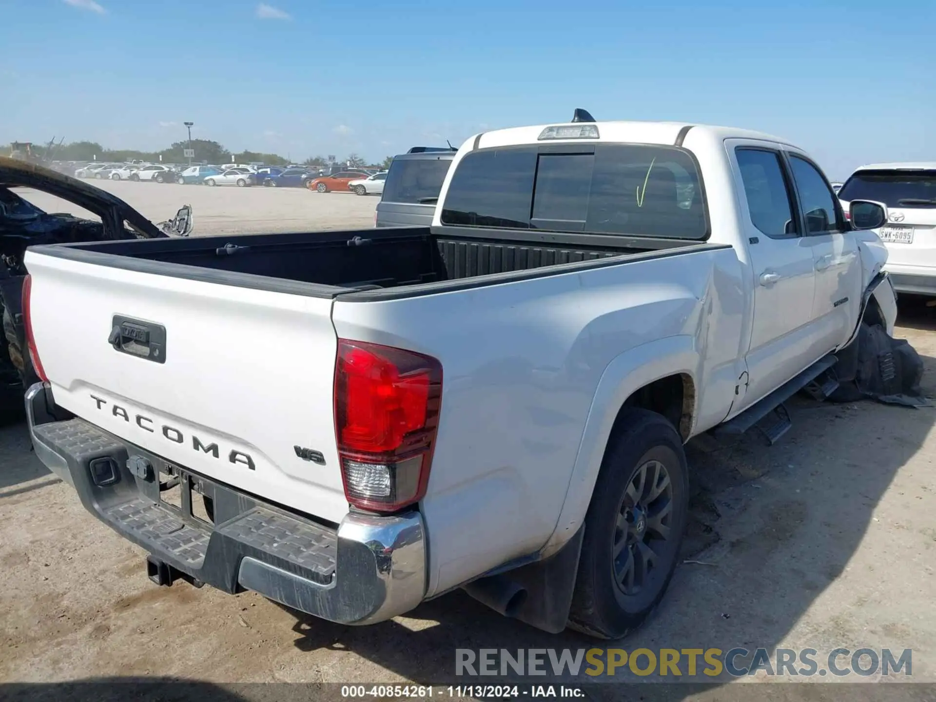 4 Photograph of a damaged car 3TMBZ5DN4MM031398 TOYOTA TACOMA 2021