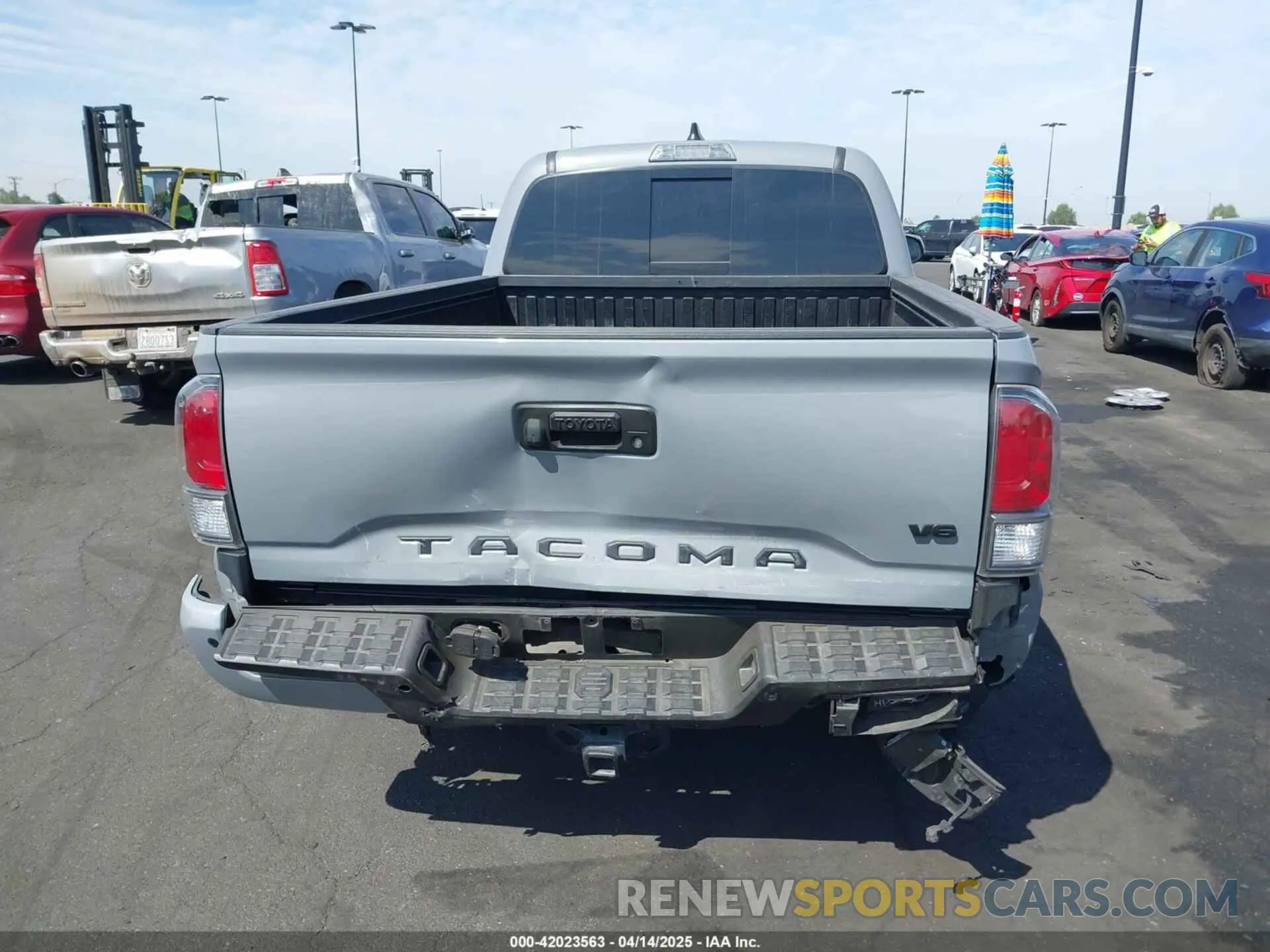 6 Photograph of a damaged car 3TMBZ5DN6MM031581 TOYOTA TACOMA 2021