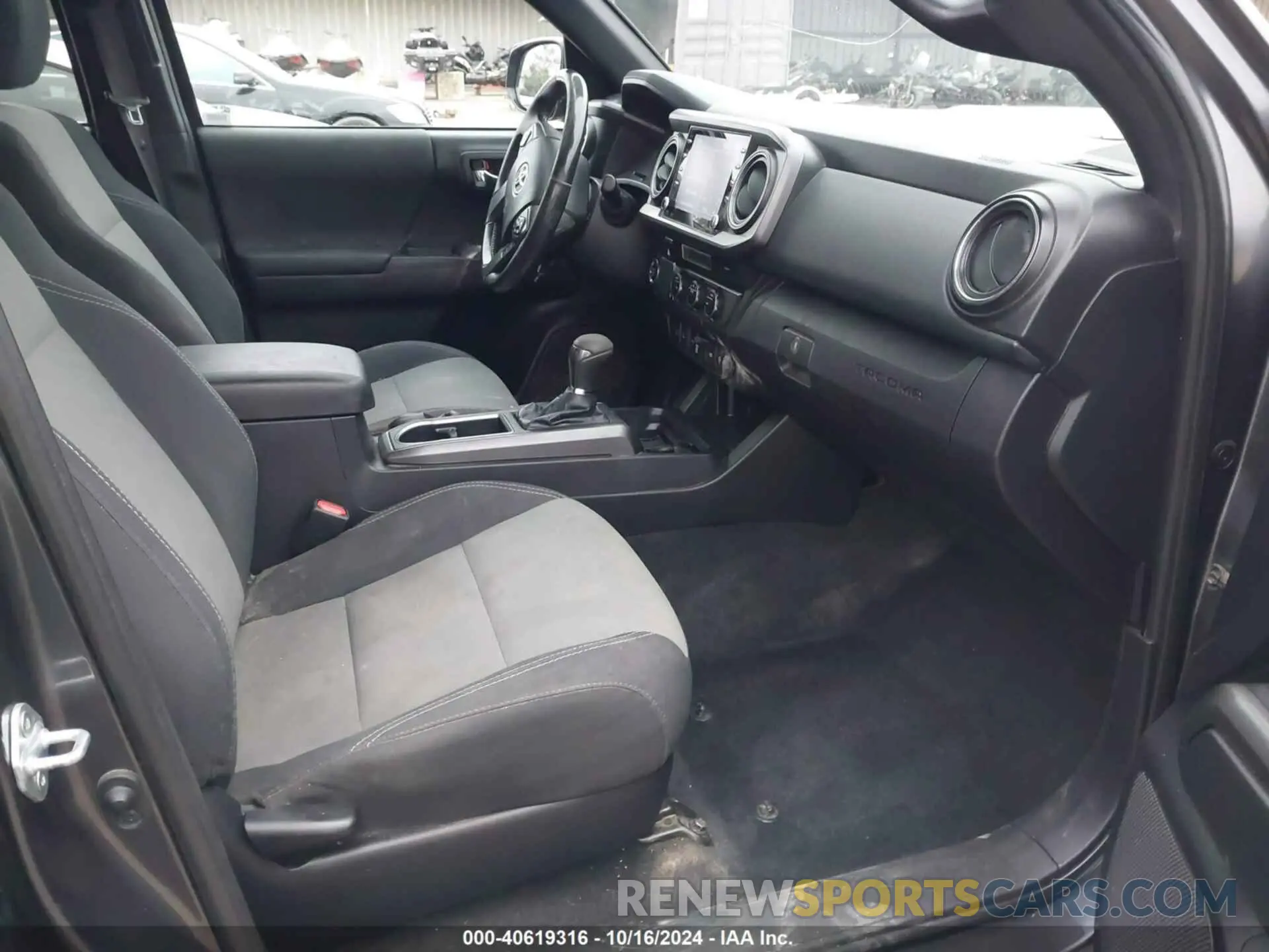 5 Photograph of a damaged car 3TMBZ5DNXMM030076 TOYOTA TACOMA 2021