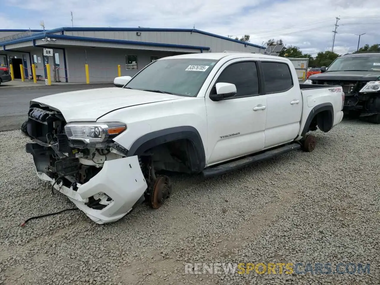 1 Photograph of a damaged car 3TMCZ5AN0MM387565 TOYOTA TACOMA 2021