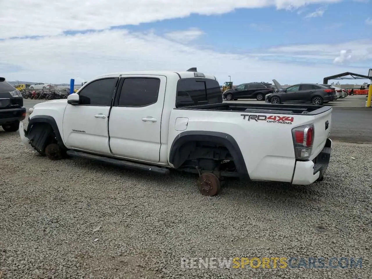 2 Photograph of a damaged car 3TMCZ5AN0MM387565 TOYOTA TACOMA 2021