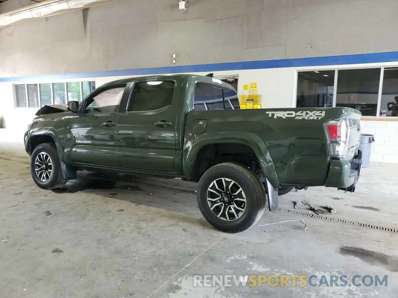 2 Photograph of a damaged car 3TMCZ5AN0MM394600 TOYOTA TACOMA 2021