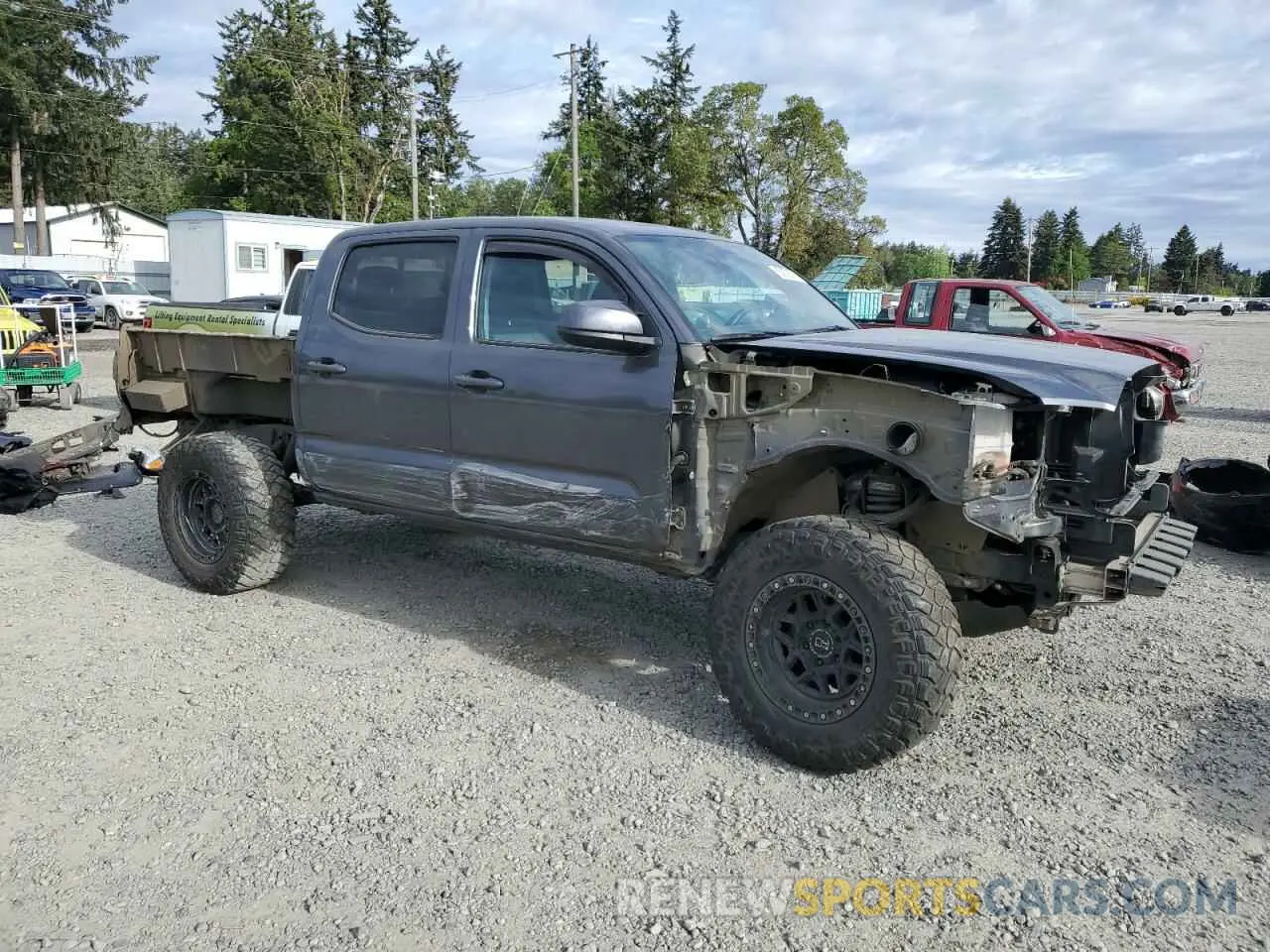 4 Photograph of a damaged car 3TMCZ5AN0MM404610 TOYOTA TACOMA 2021