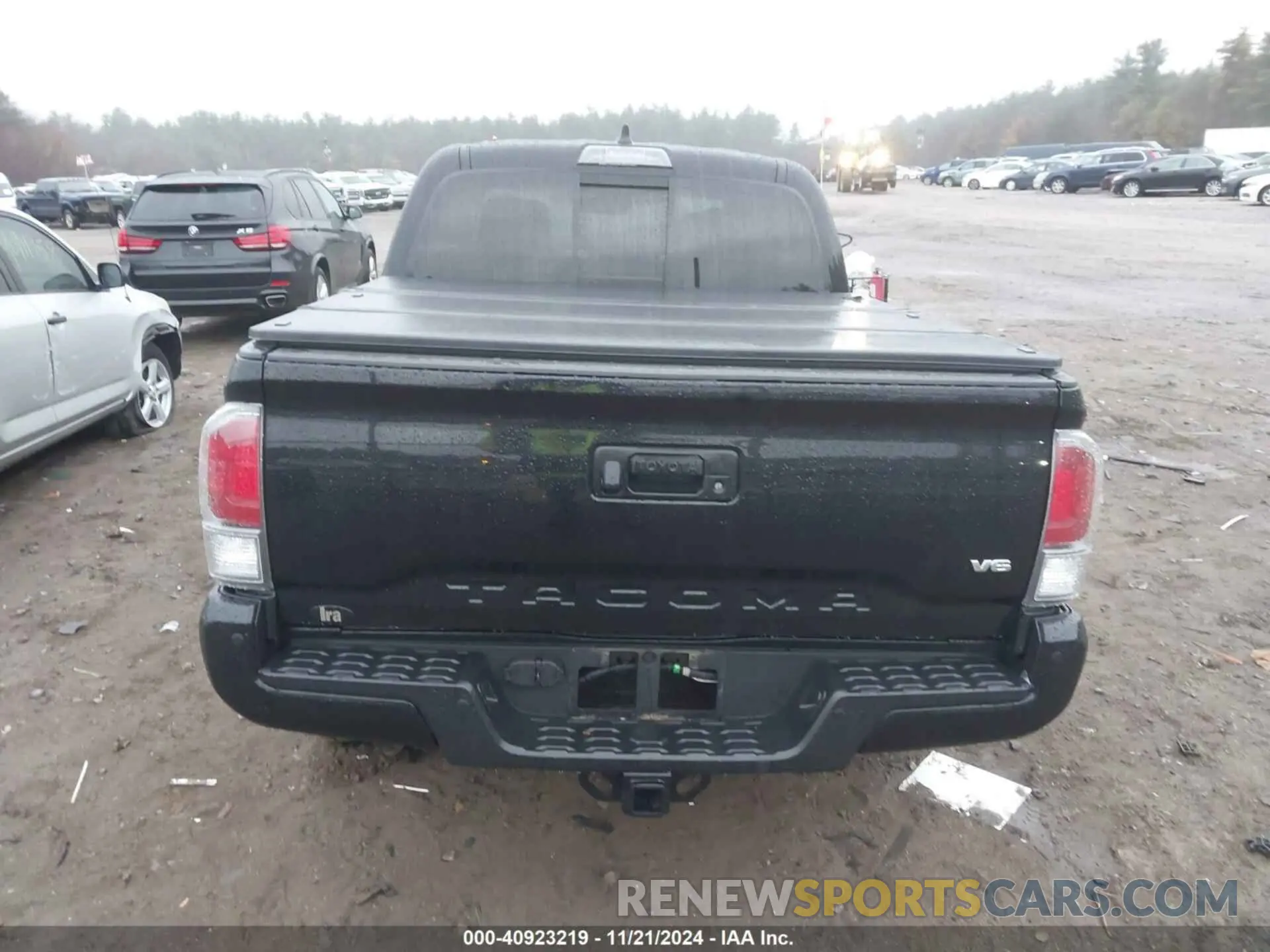 16 Photograph of a damaged car 3TMCZ5AN0MM431421 TOYOTA TACOMA 2021