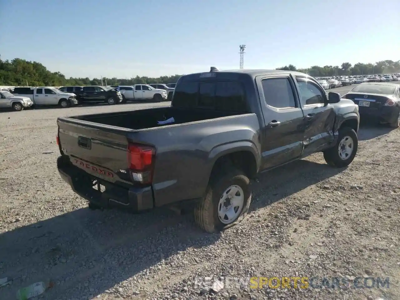 4 Photograph of a damaged car 3TMCZ5AN0MM444962 TOYOTA TACOMA 2021