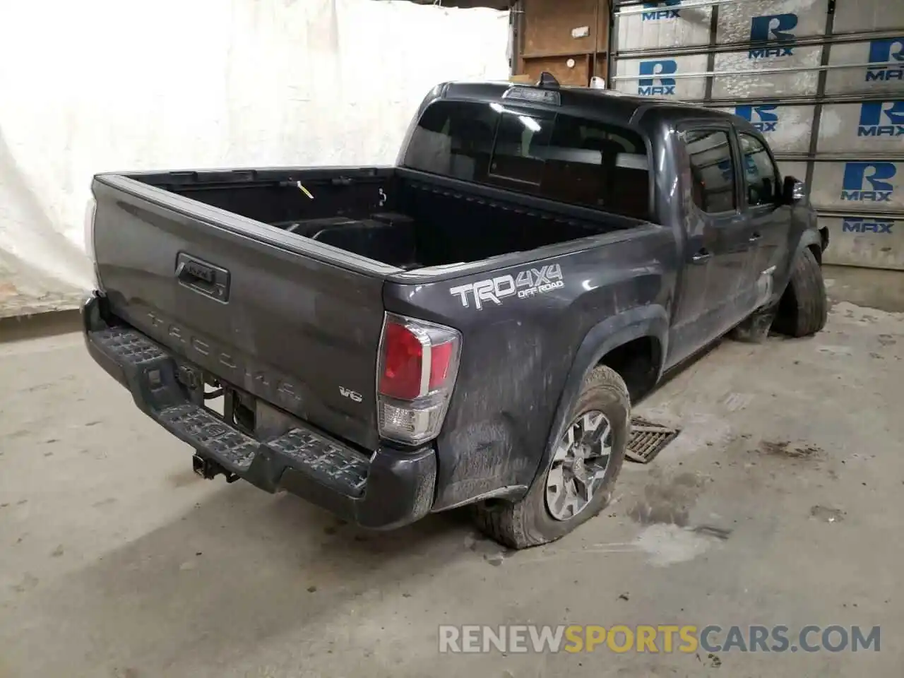 4 Photograph of a damaged car 3TMCZ5AN0MM451698 TOYOTA TACOMA 2021