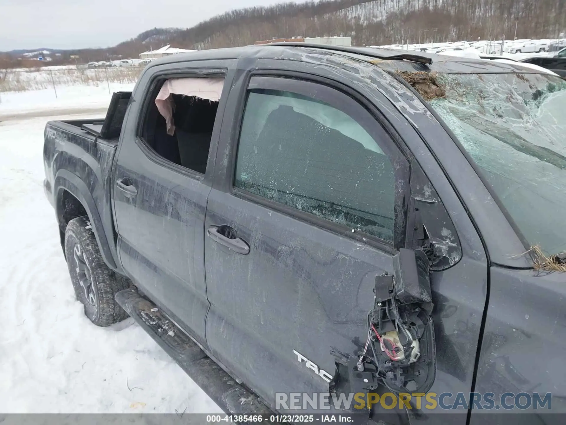 14 Photograph of a damaged car 3TMCZ5AN1MM379734 TOYOTA TACOMA 2021