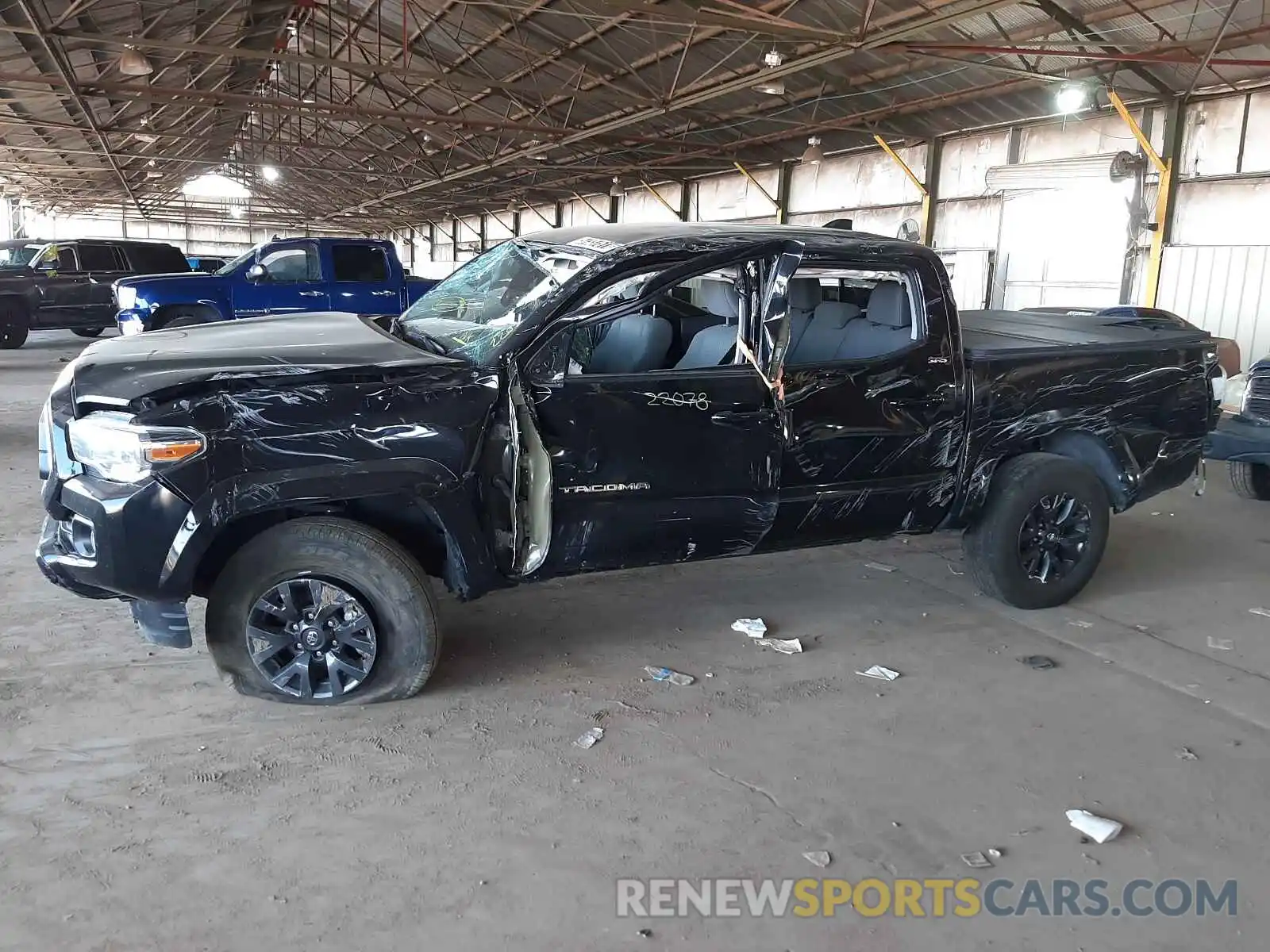 9 Photograph of a damaged car 3TMCZ5AN1MM384562 TOYOTA TACOMA 2021