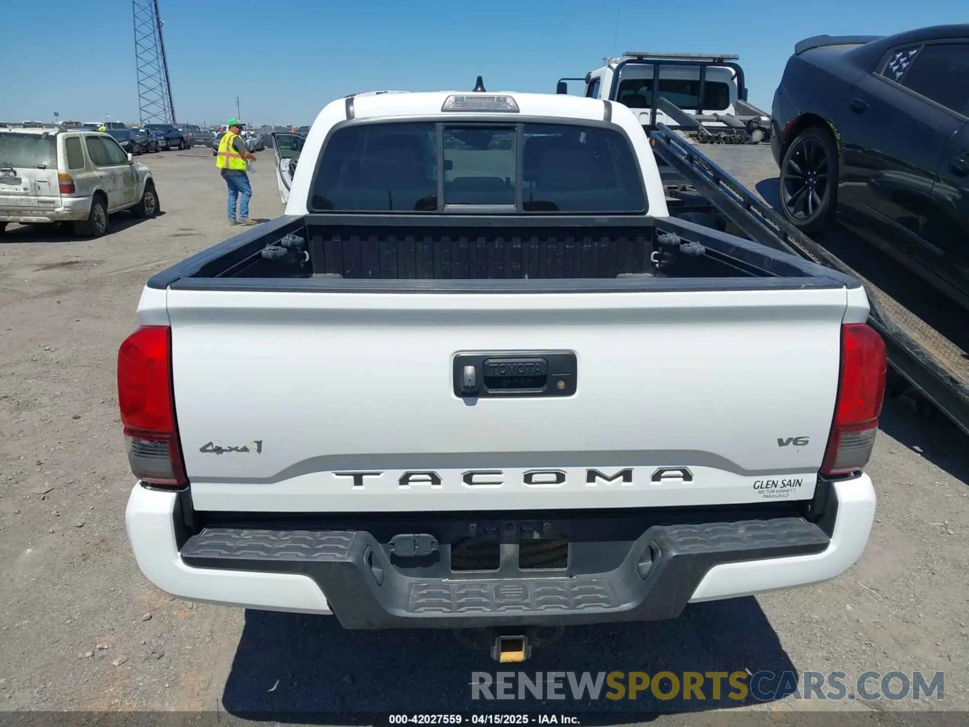 15 Photograph of a damaged car 3TMCZ5AN1MM406639 TOYOTA TACOMA 2021