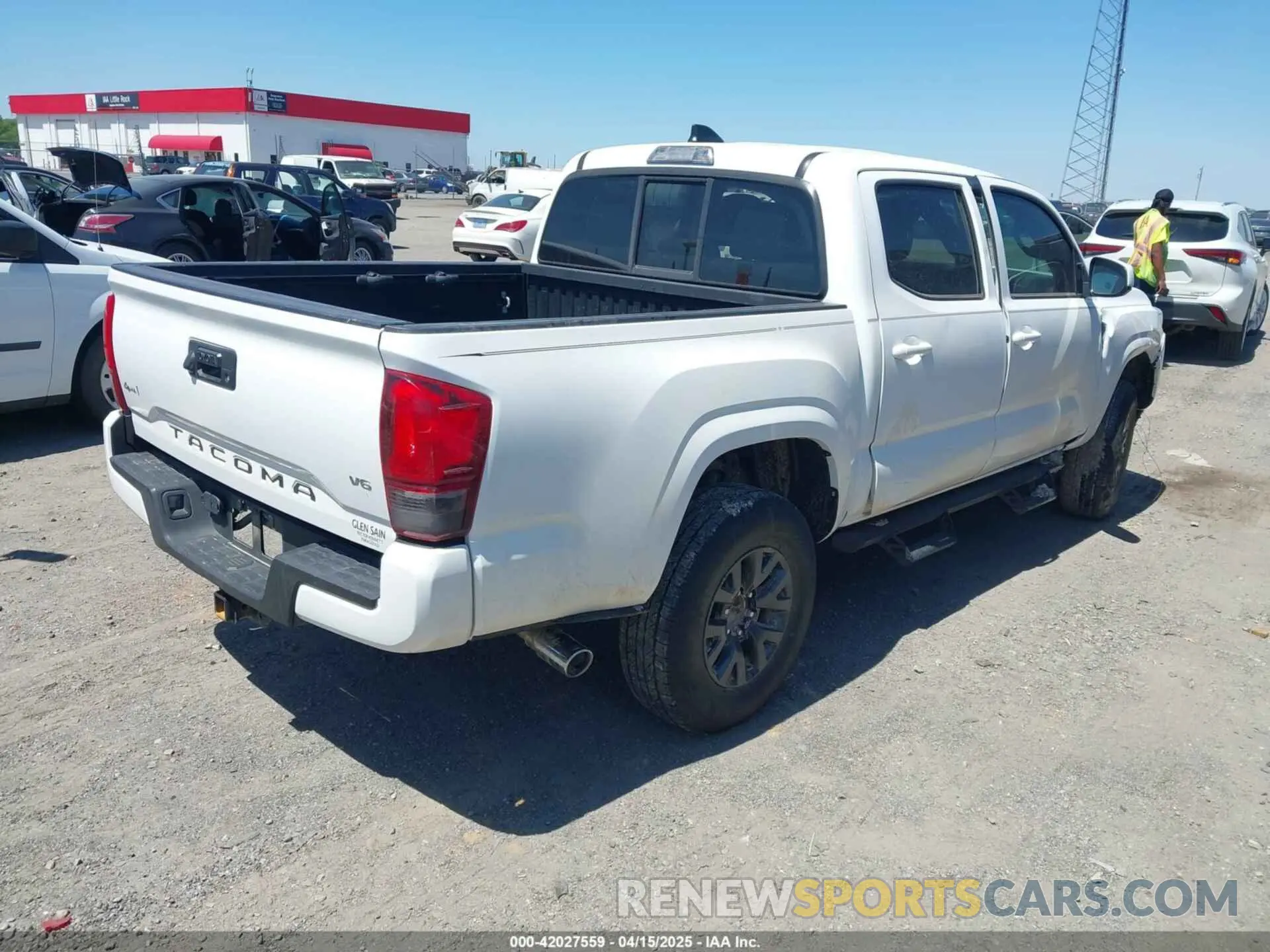4 Photograph of a damaged car 3TMCZ5AN1MM406639 TOYOTA TACOMA 2021