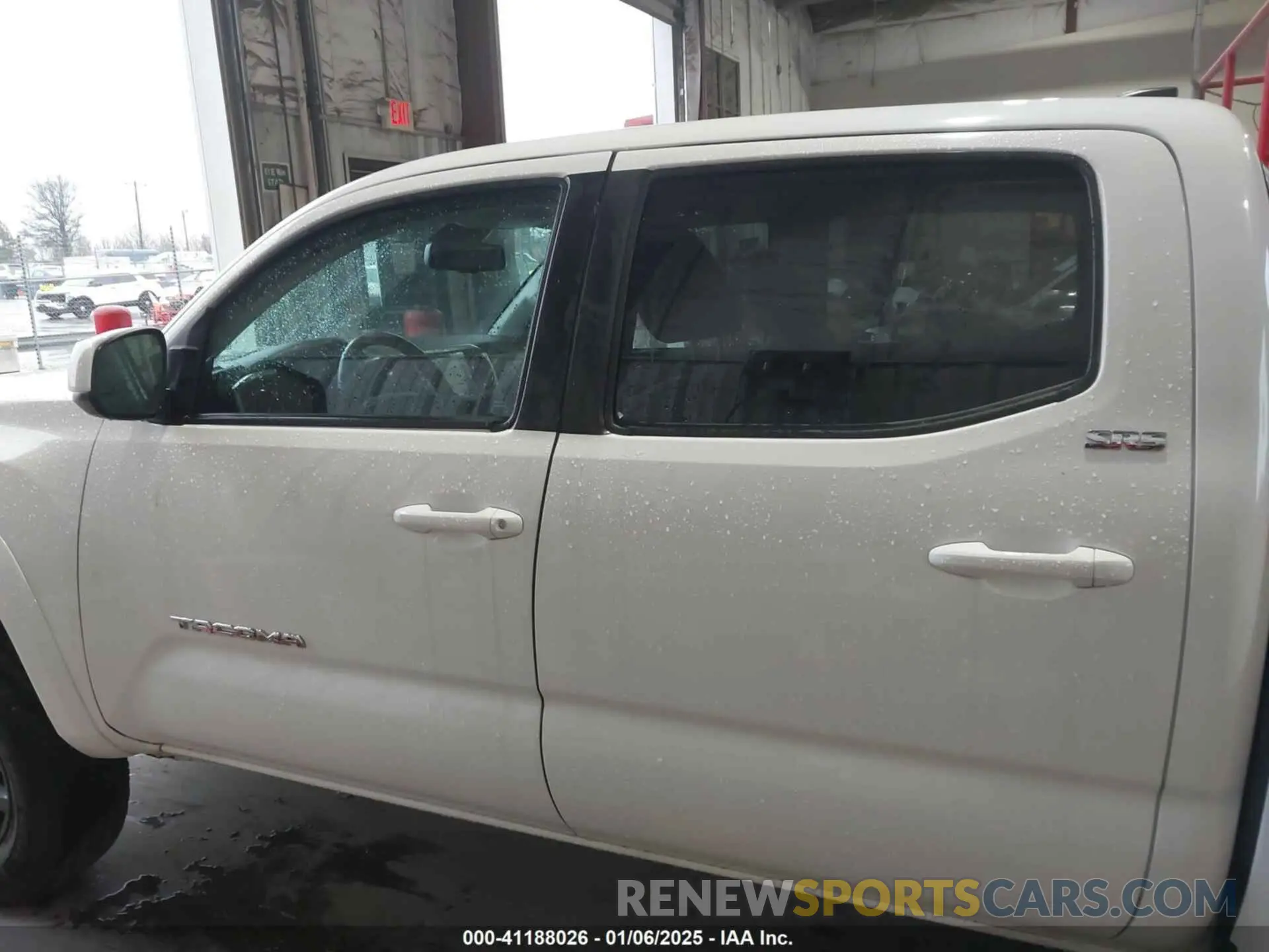 14 Photograph of a damaged car 3TMCZ5AN1MM413770 TOYOTA TACOMA 2021
