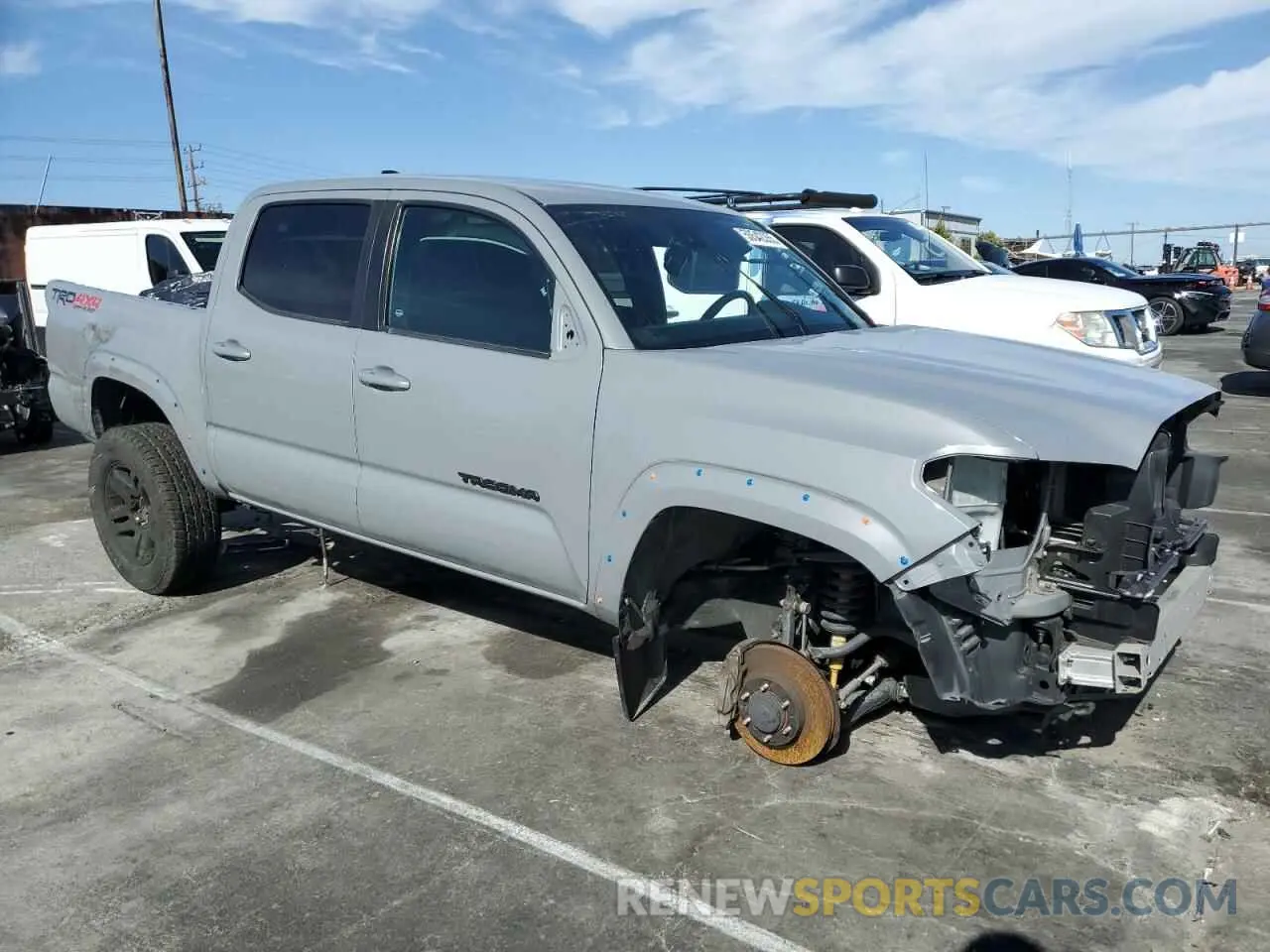 4 Photograph of a damaged car 3TMCZ5AN1MM418872 TOYOTA TACOMA 2021