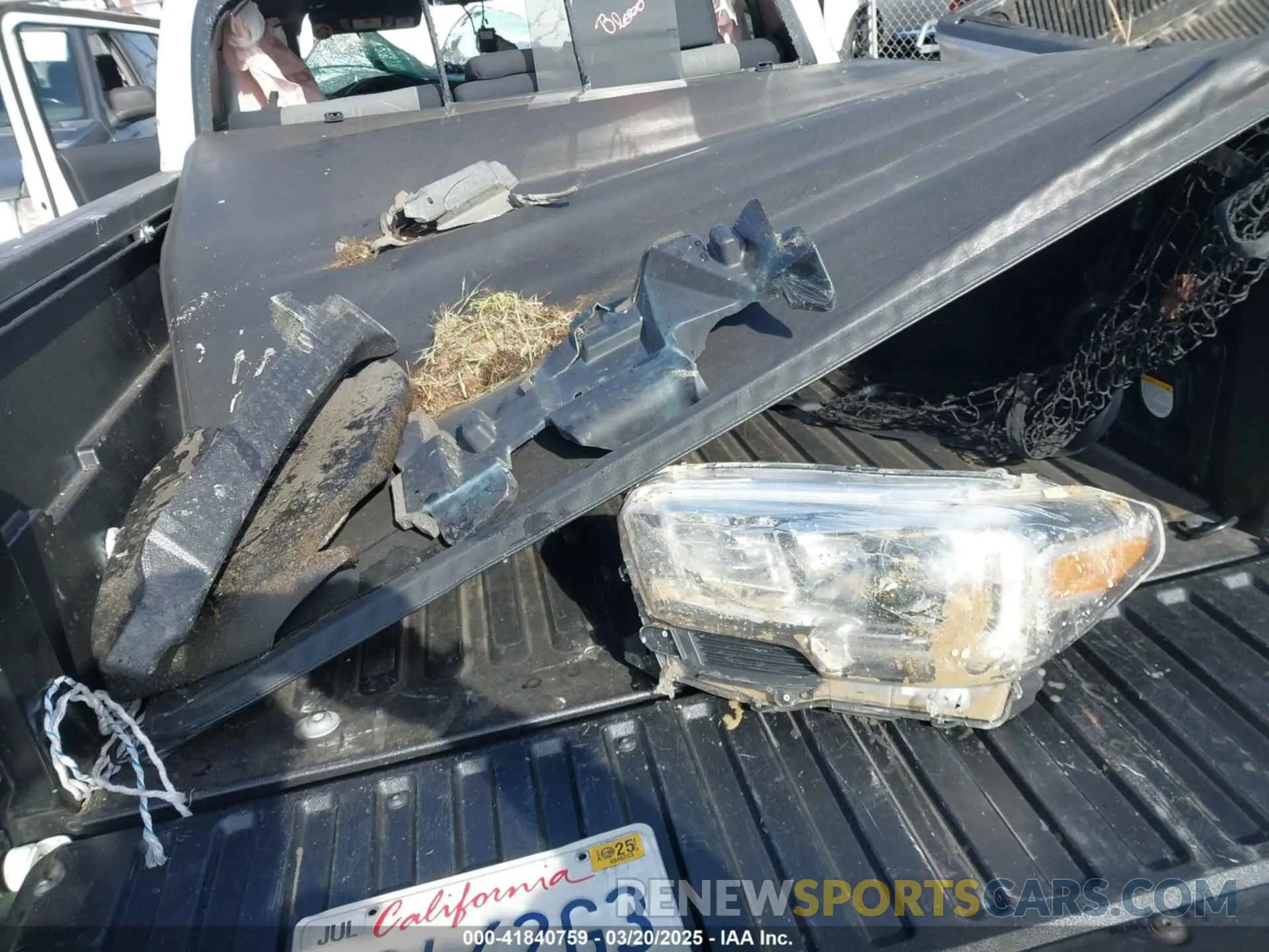 11 Photograph of a damaged car 3TMCZ5AN1MM429354 TOYOTA TACOMA 2021
