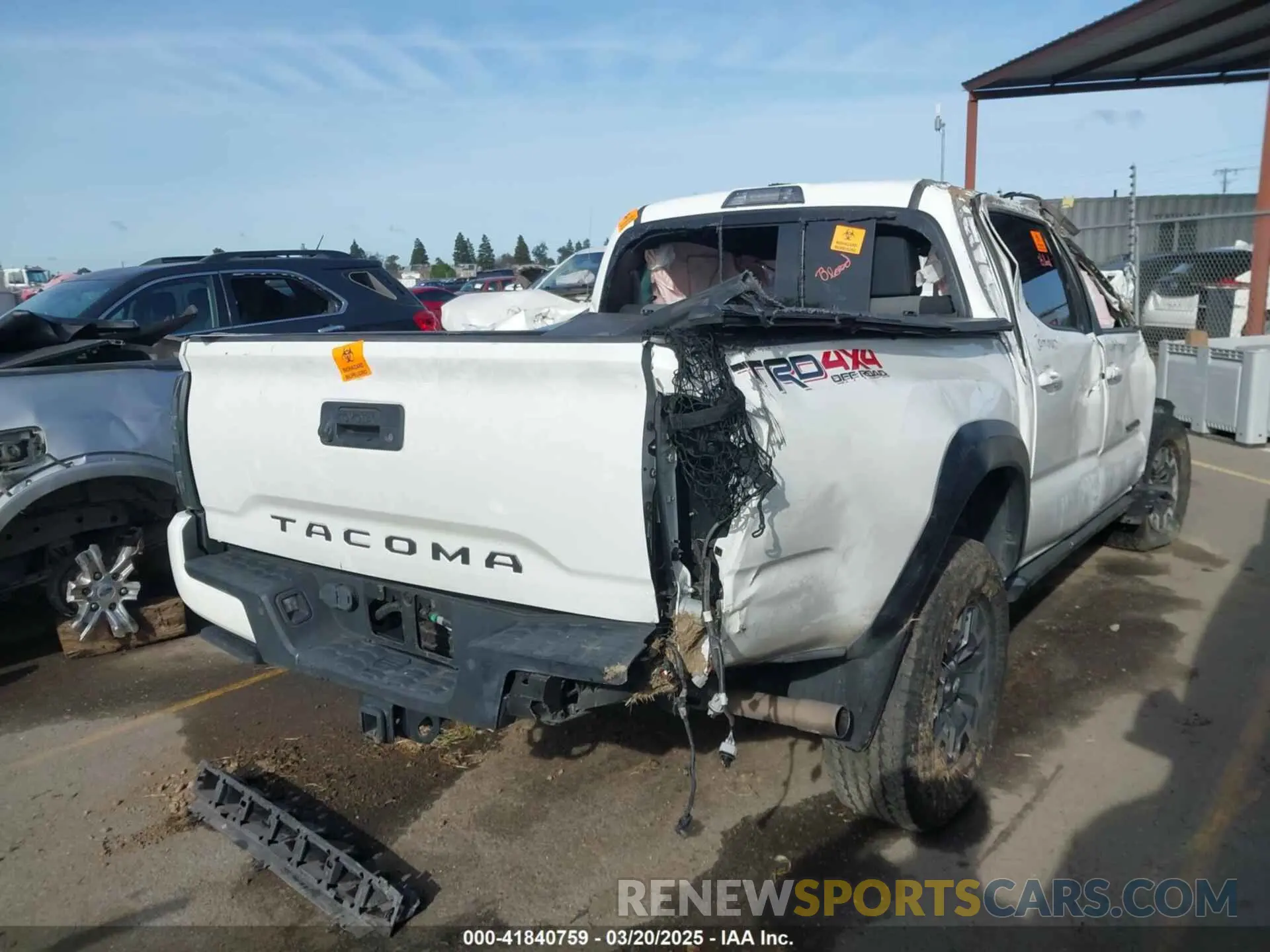4 Photograph of a damaged car 3TMCZ5AN1MM429354 TOYOTA TACOMA 2021