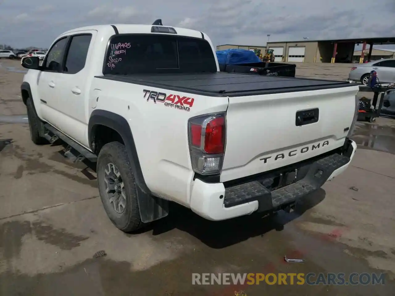 3 Photograph of a damaged car 3TMCZ5AN1MM435722 TOYOTA TACOMA 2021